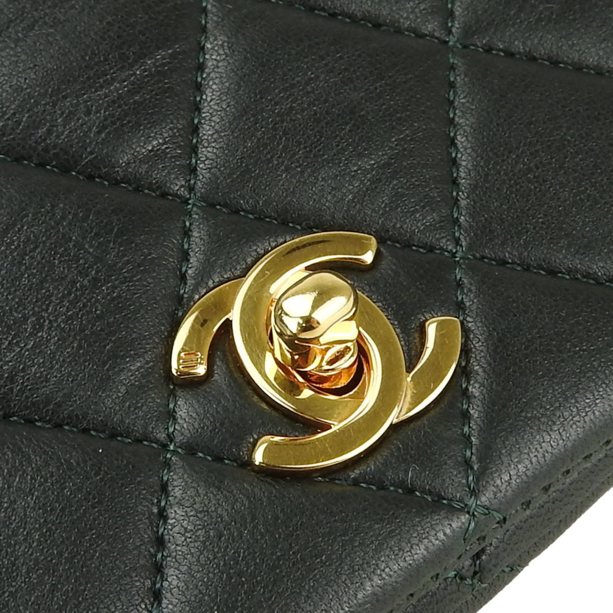 Chanel Shoulder Bag (Pre-Owned)