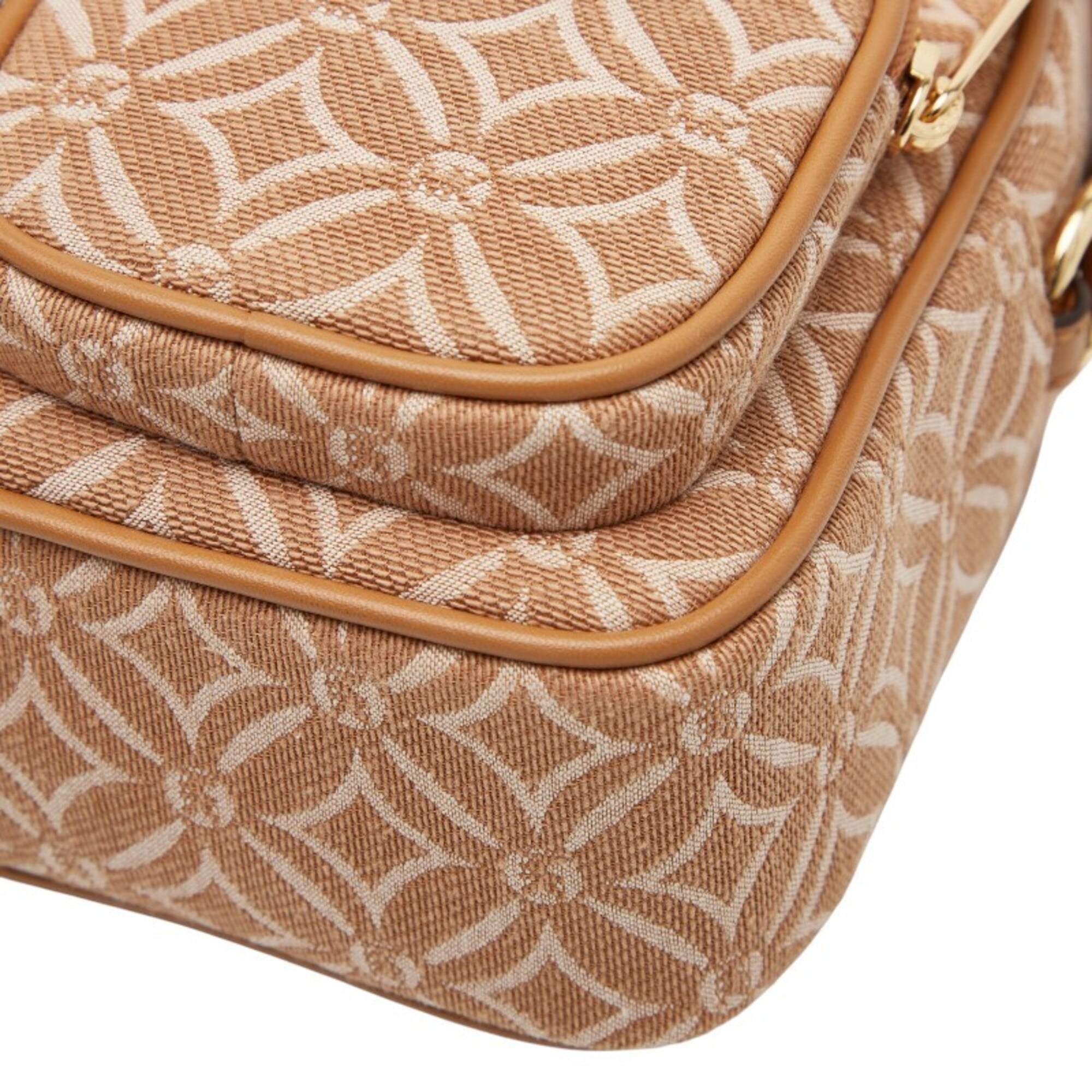Michael Kors Brown Canvas Leather Pouch Shoulder Bag (Pre-Owned)