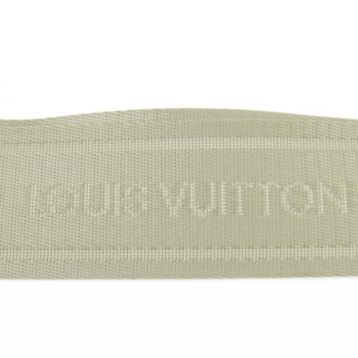 Louis Vuitton Grayish Polaire Taiga Leather Shoulder Bag (Pre-Owned)