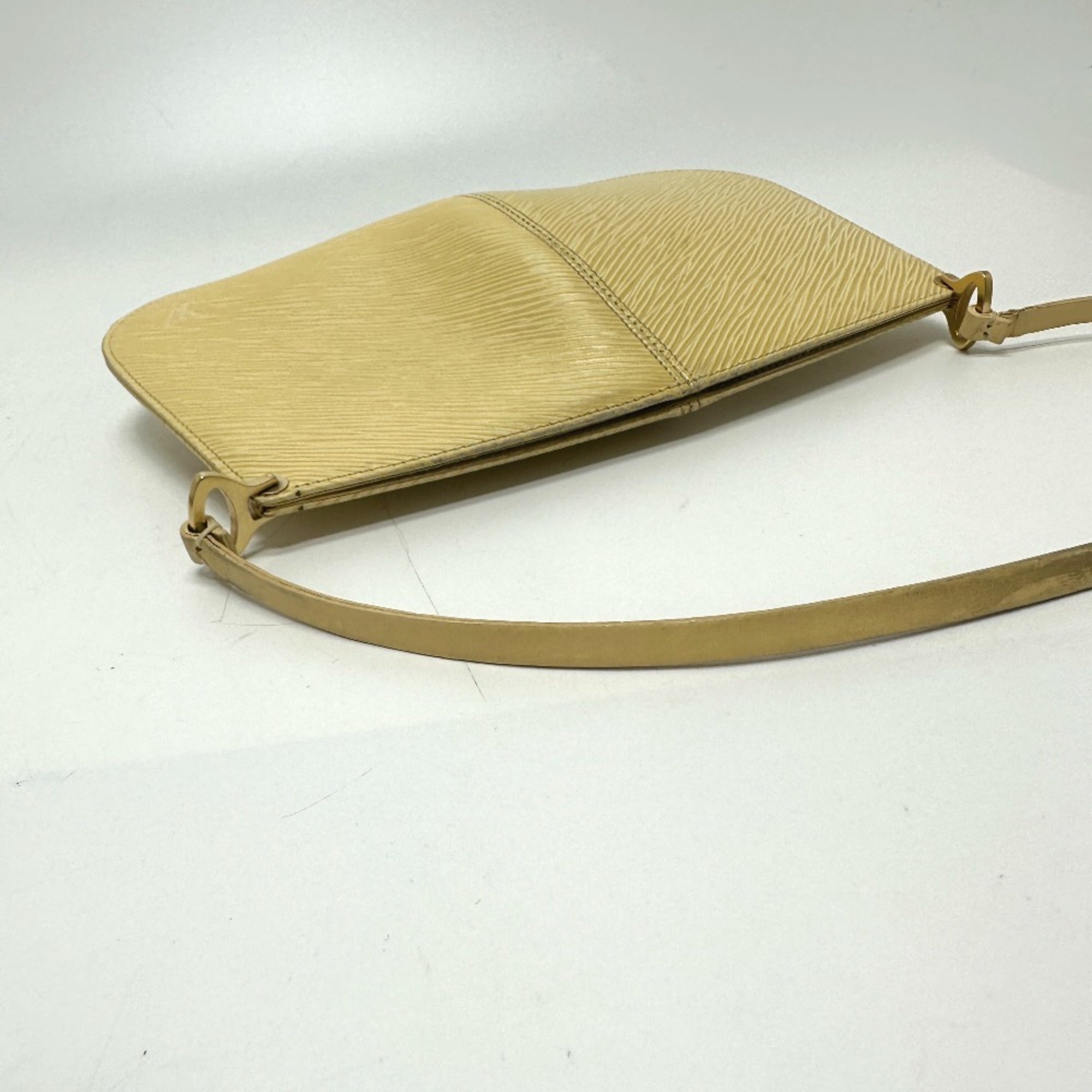 Louis Vuitton Epi Beige Epi Leather Shoulder Bag (Pre-Owned)