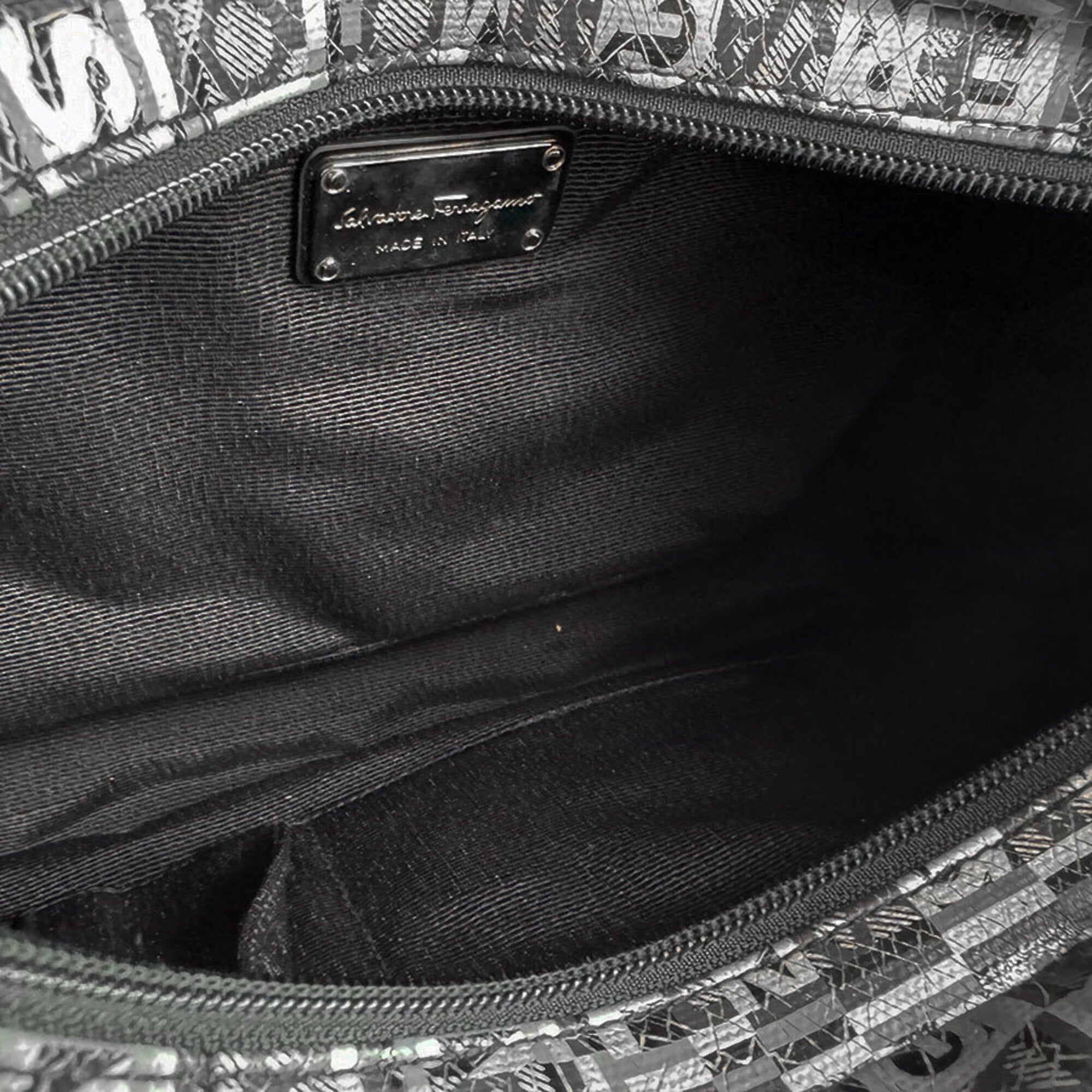 Salvatore Ferragamo Black Coated Canvas Leather Shoulder Bag (Pre-Owned)