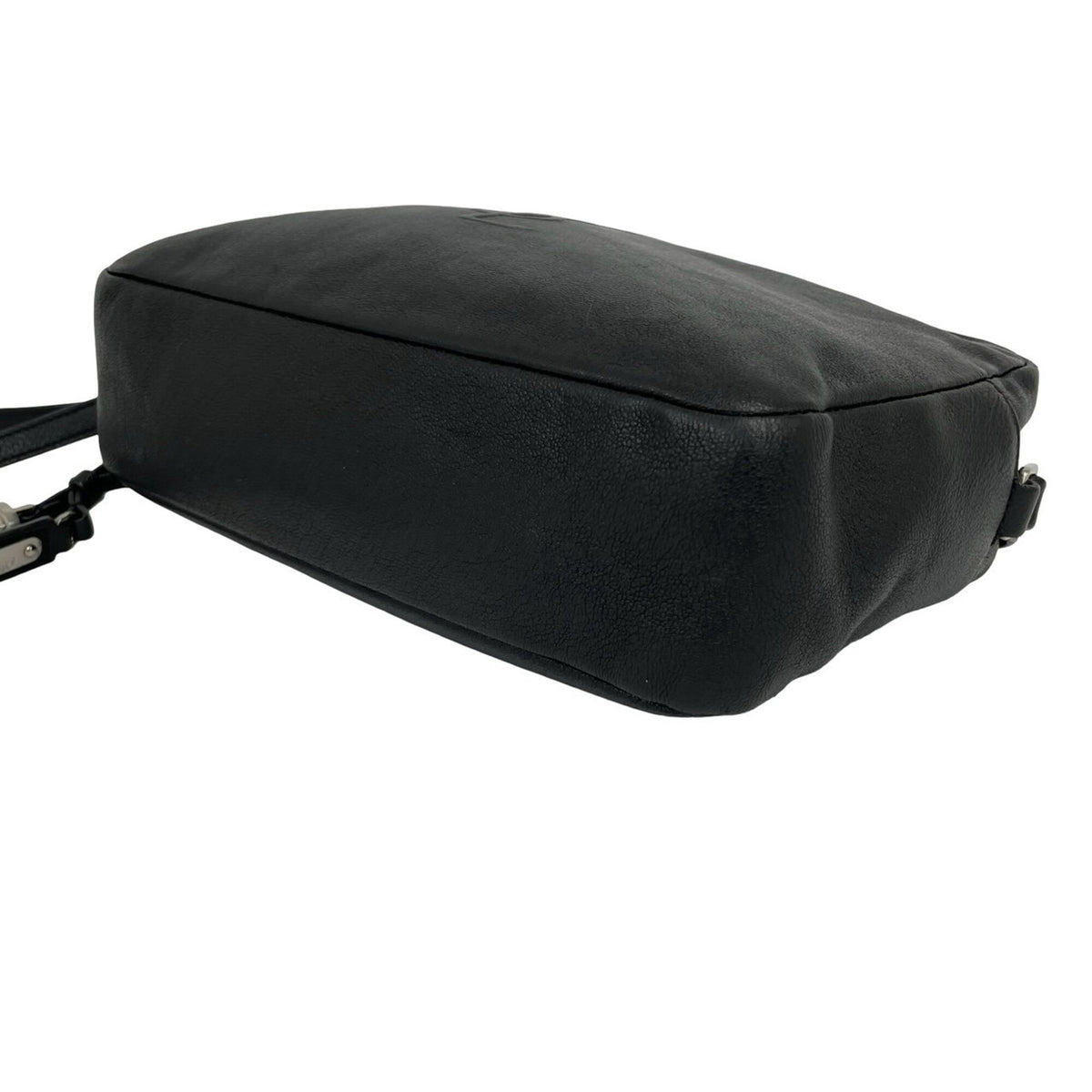 Saint Laurent Black Leather Pochette Shoulder Bag (Pre-Owned)