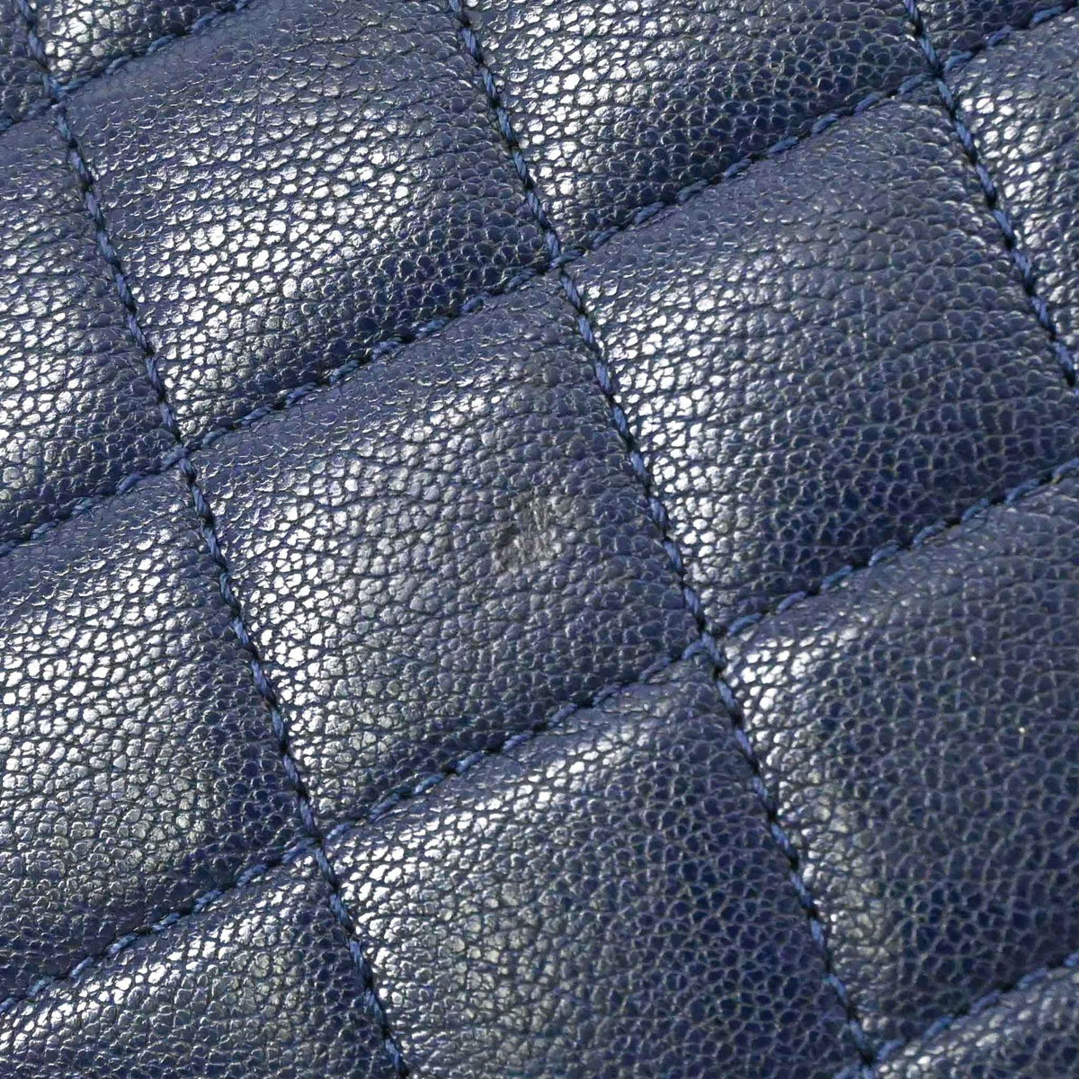 Chanel Matelasse Navy Leather Handbag Shoulder Bag (Pre-Owned)