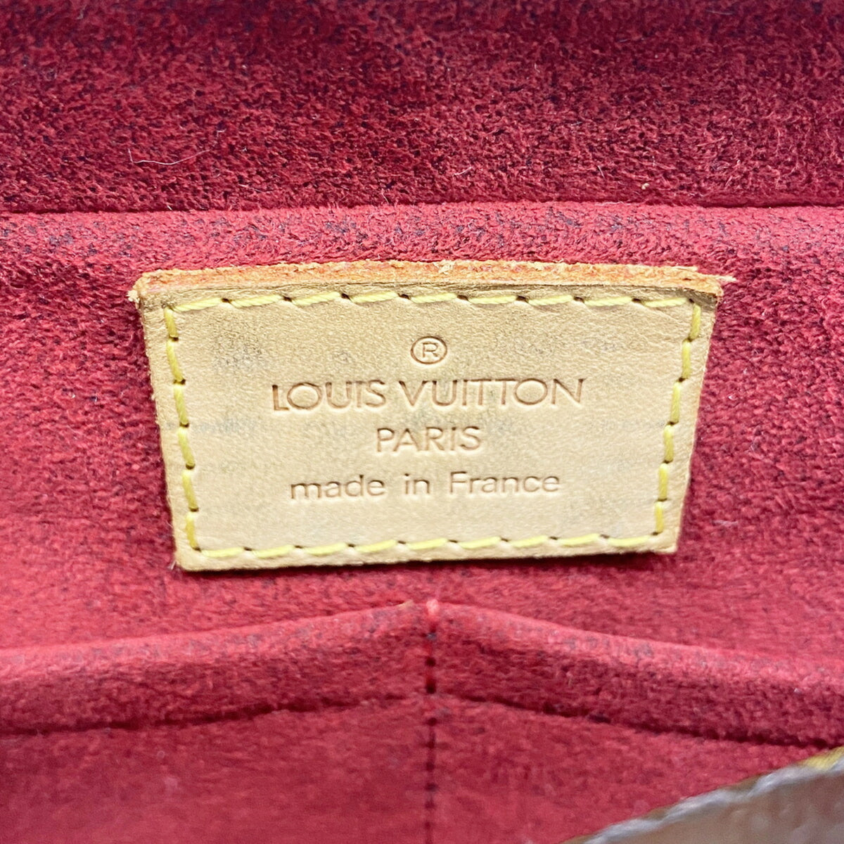 Louis Vuitton Brown Shoulder Bag (Pre-Owned)