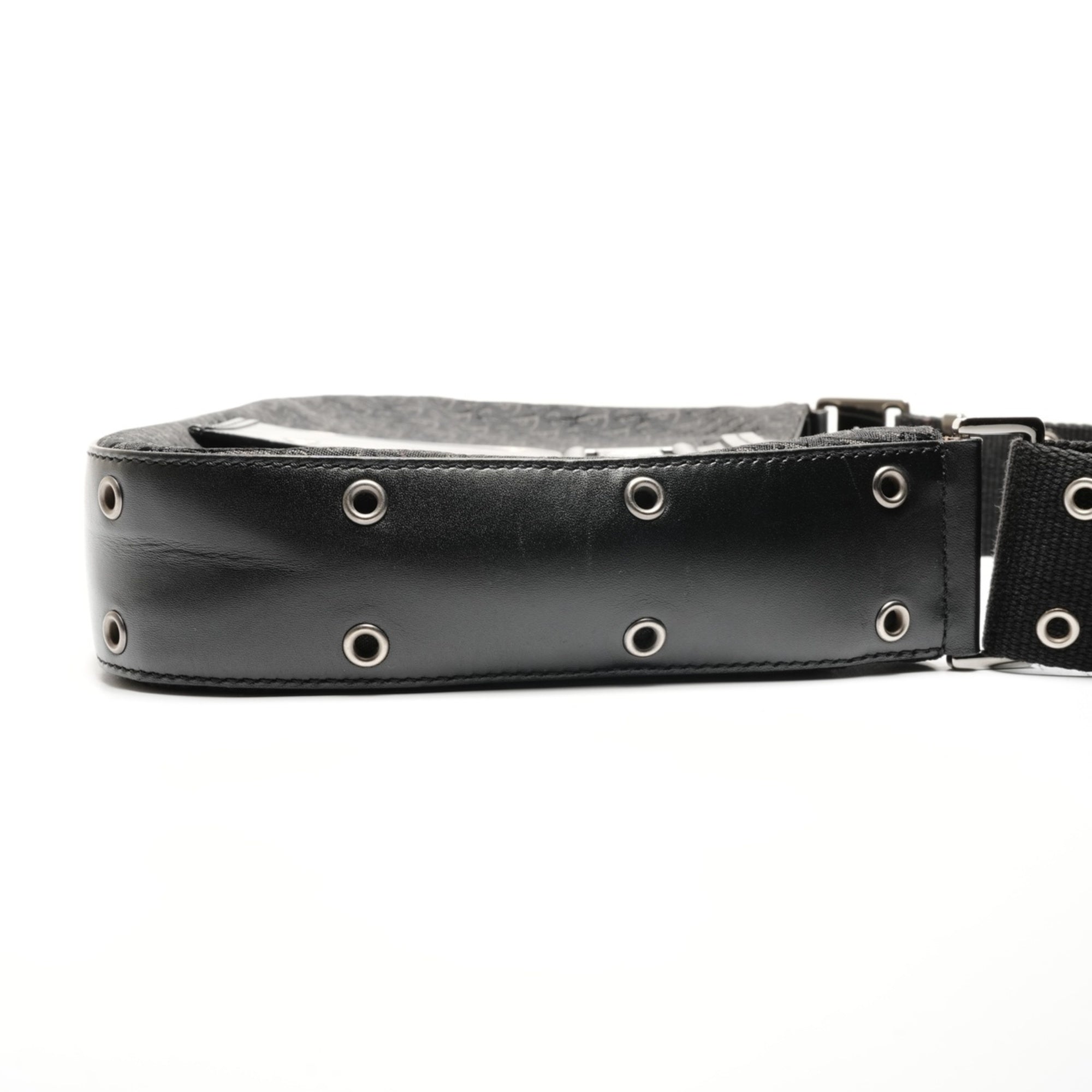 Christian Dior Black Shoulder Bag (Pre-Owned)
