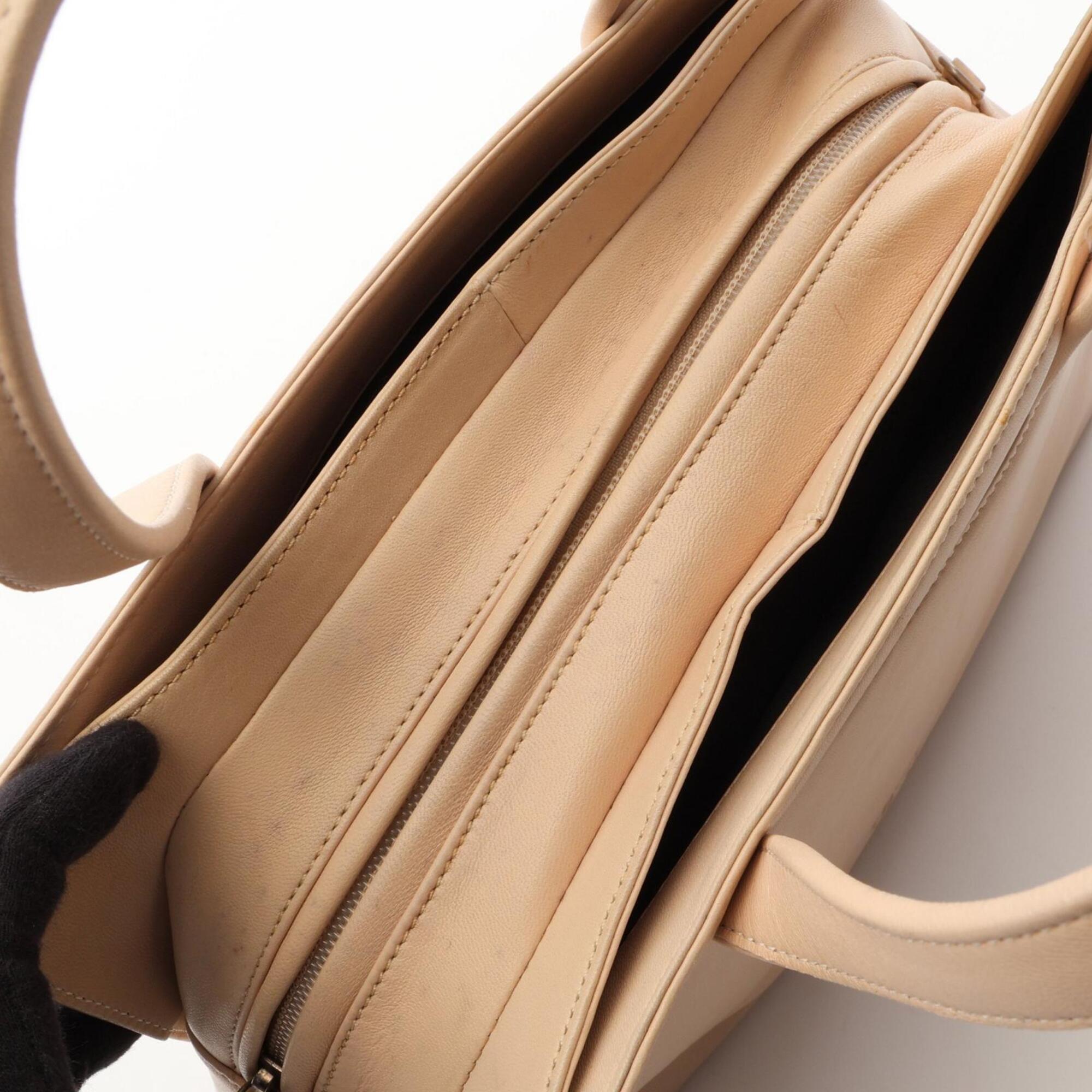 Loewe Beige Leather Handbag (Pre-Owned)