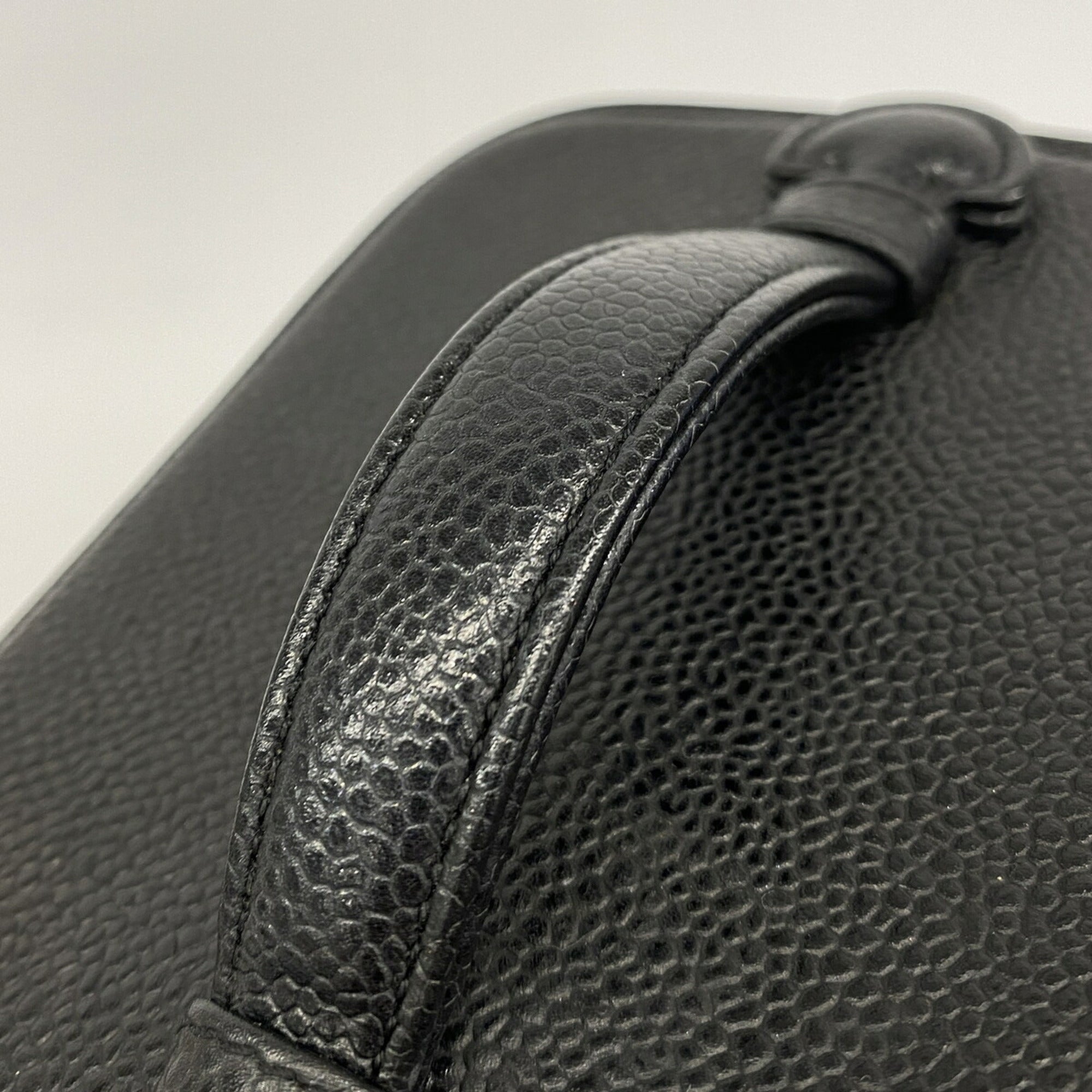 Chanel Black Grained Calfskin Vanity Bag (Pre-Owned)