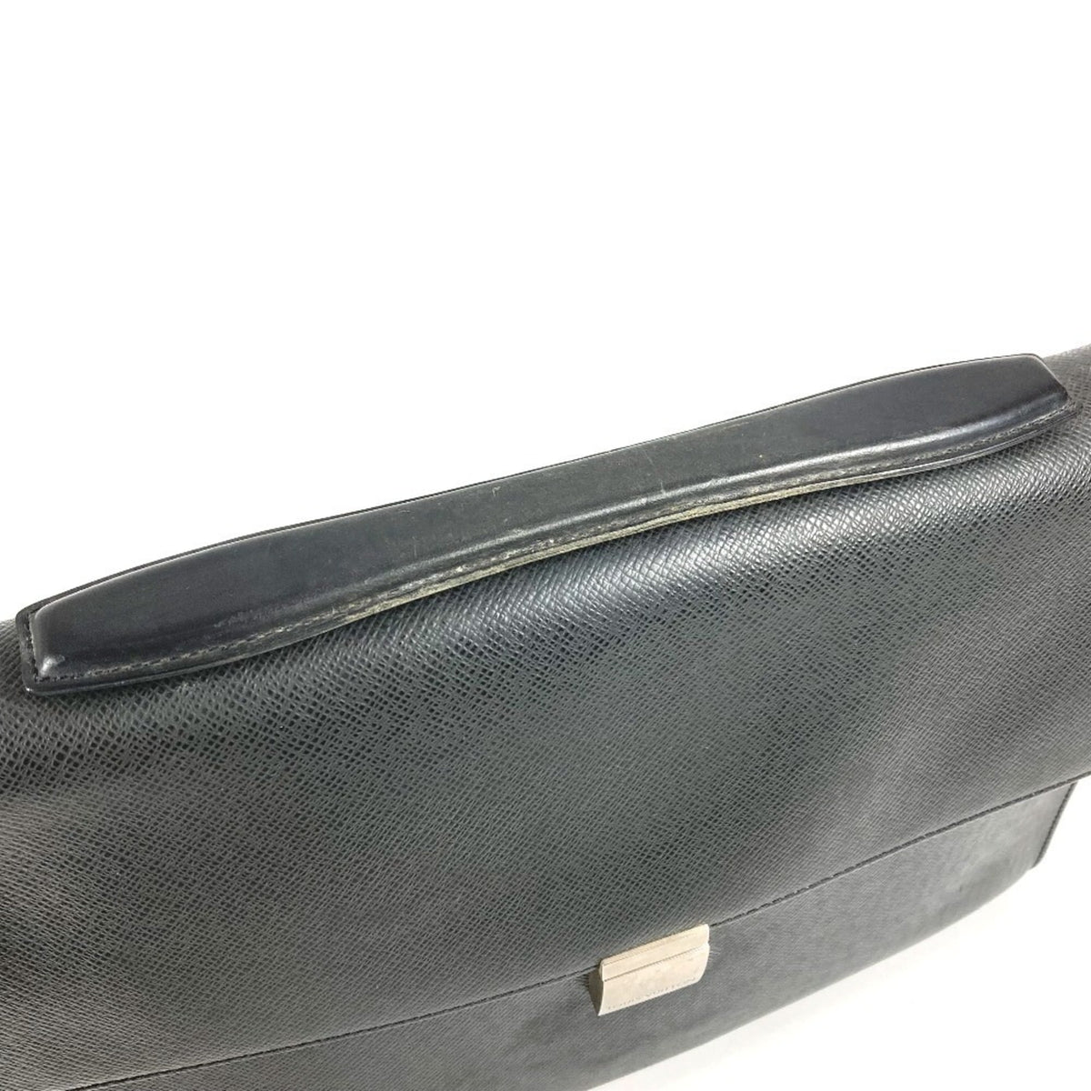 Louis Vuitton Ardoise Black Taiga Leather Briefcase Handbag (Pre-Owned)