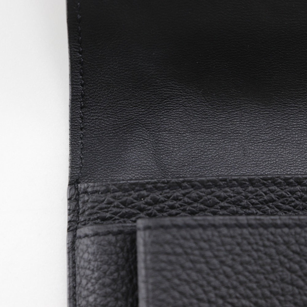 Hermes Black Togo Leather Wallet (Bi-Fold) (Pre-Owned)