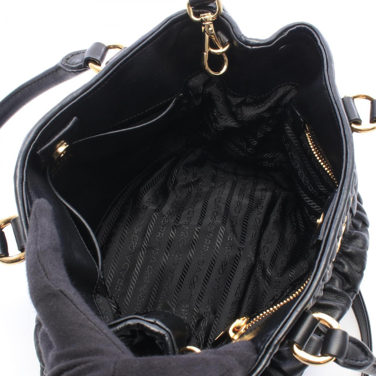Prada Black Leather Handbag (Pre-Owned)