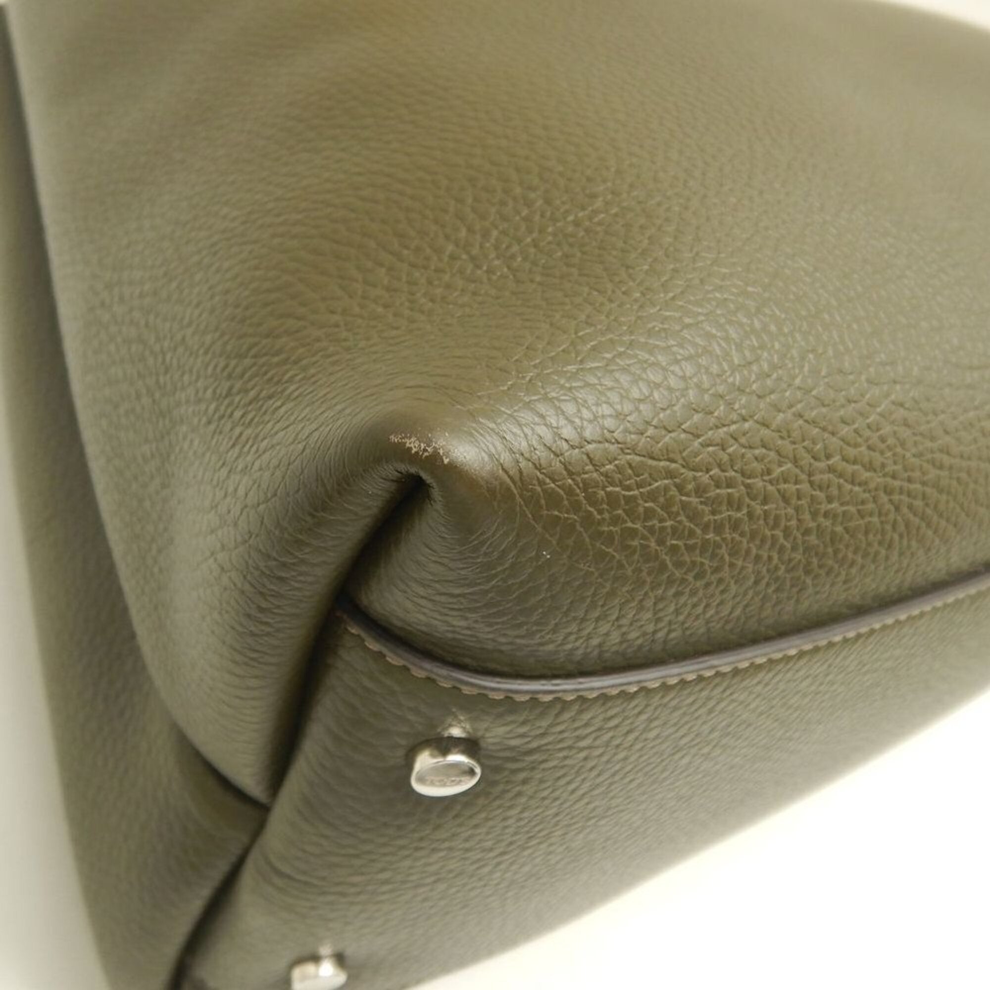 Tod's Bordeaux Khaki Leather Handbag (Pre-Owned)