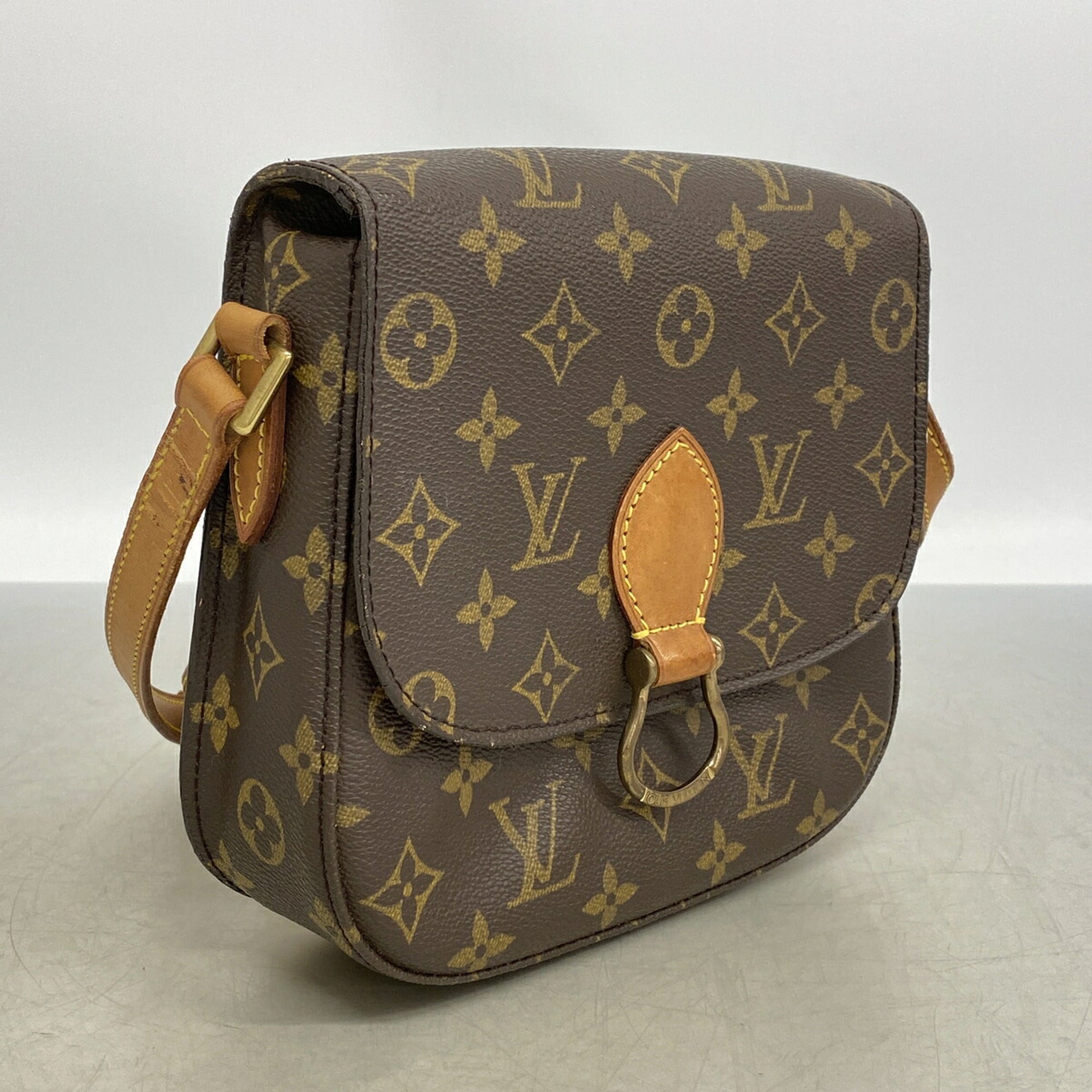 Louis Vuitton Brown Shoulder Bag (Pre-Owned)