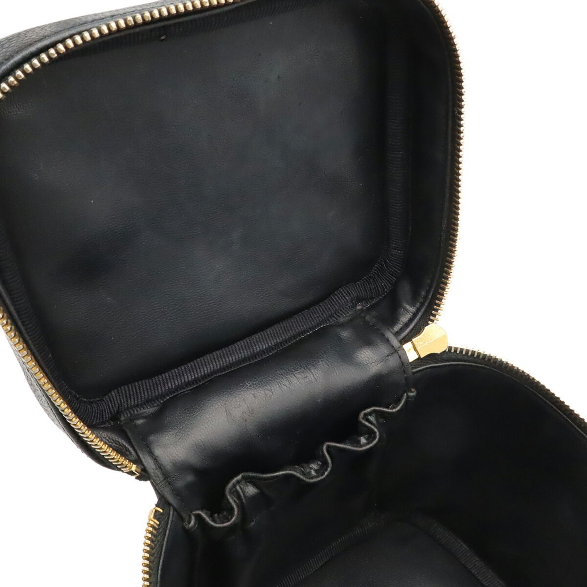 Chanel Black White Grained Calfskin Handbag Pouch Vanity Bag (Pre-Owned)