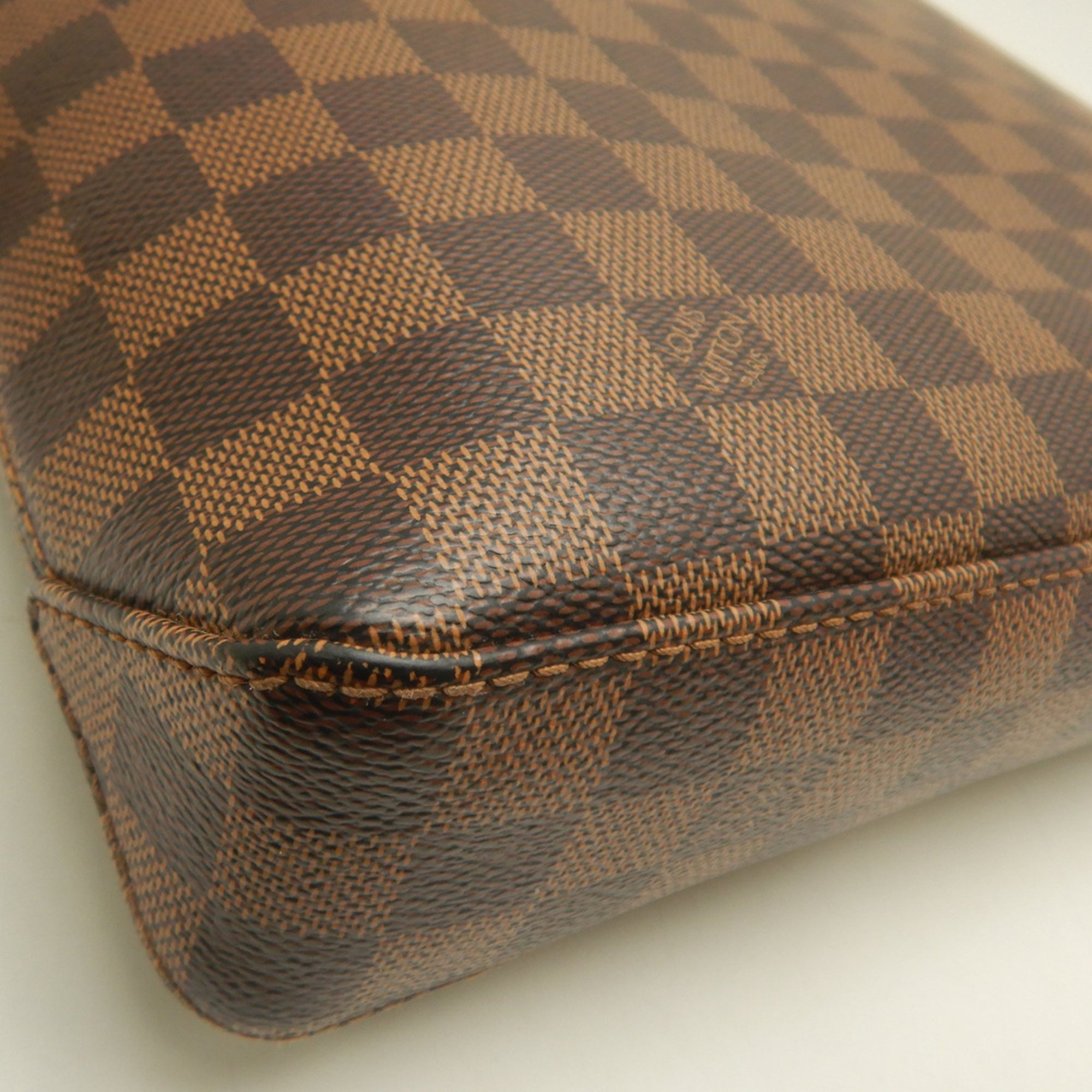 Louis Vuitton Brown Ebene Damier Canvas Shoulder Bag (Pre-Owned)