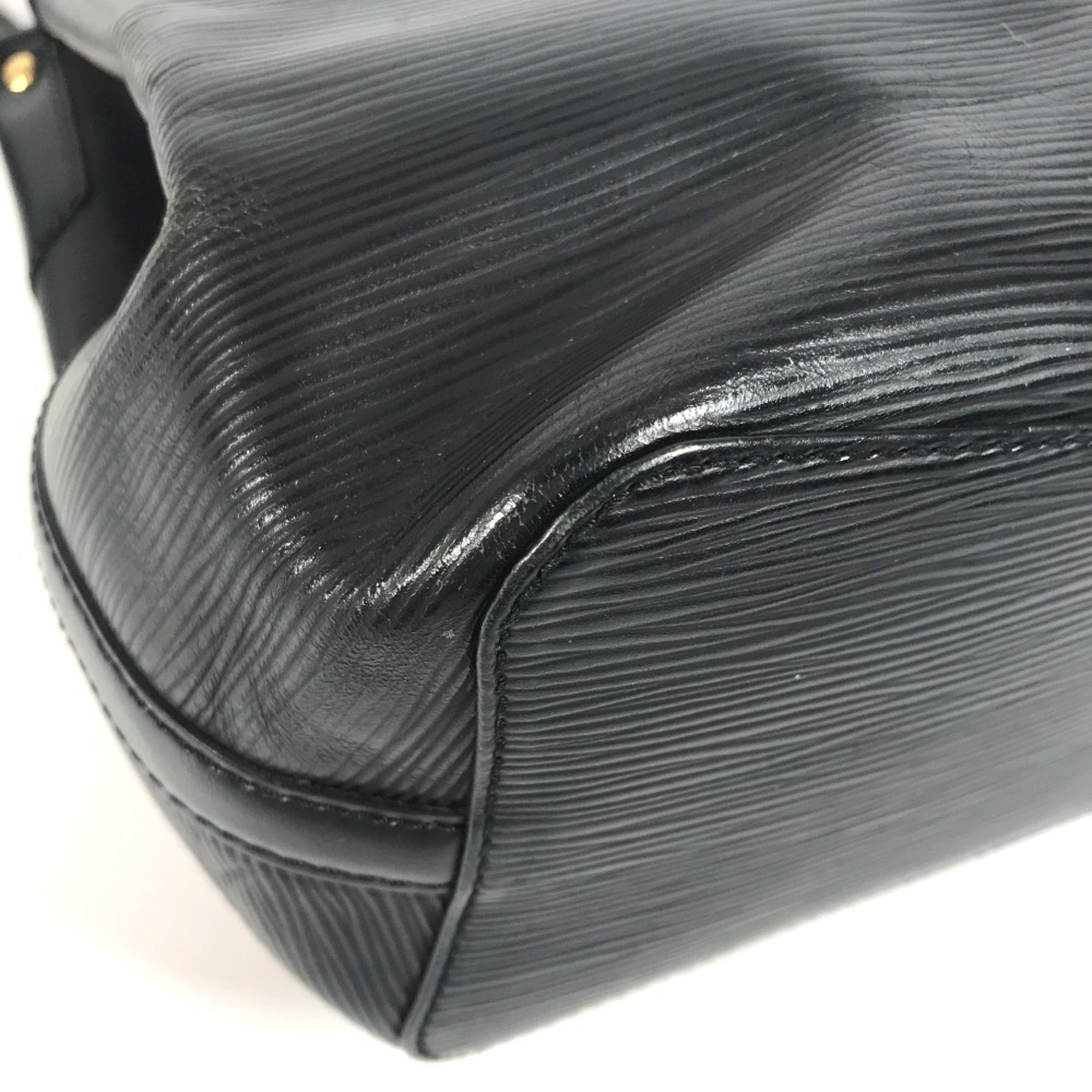 Louis Vuitton Epi Black Noir Epi Leather Shoulder Bag (Pre-Owned)
