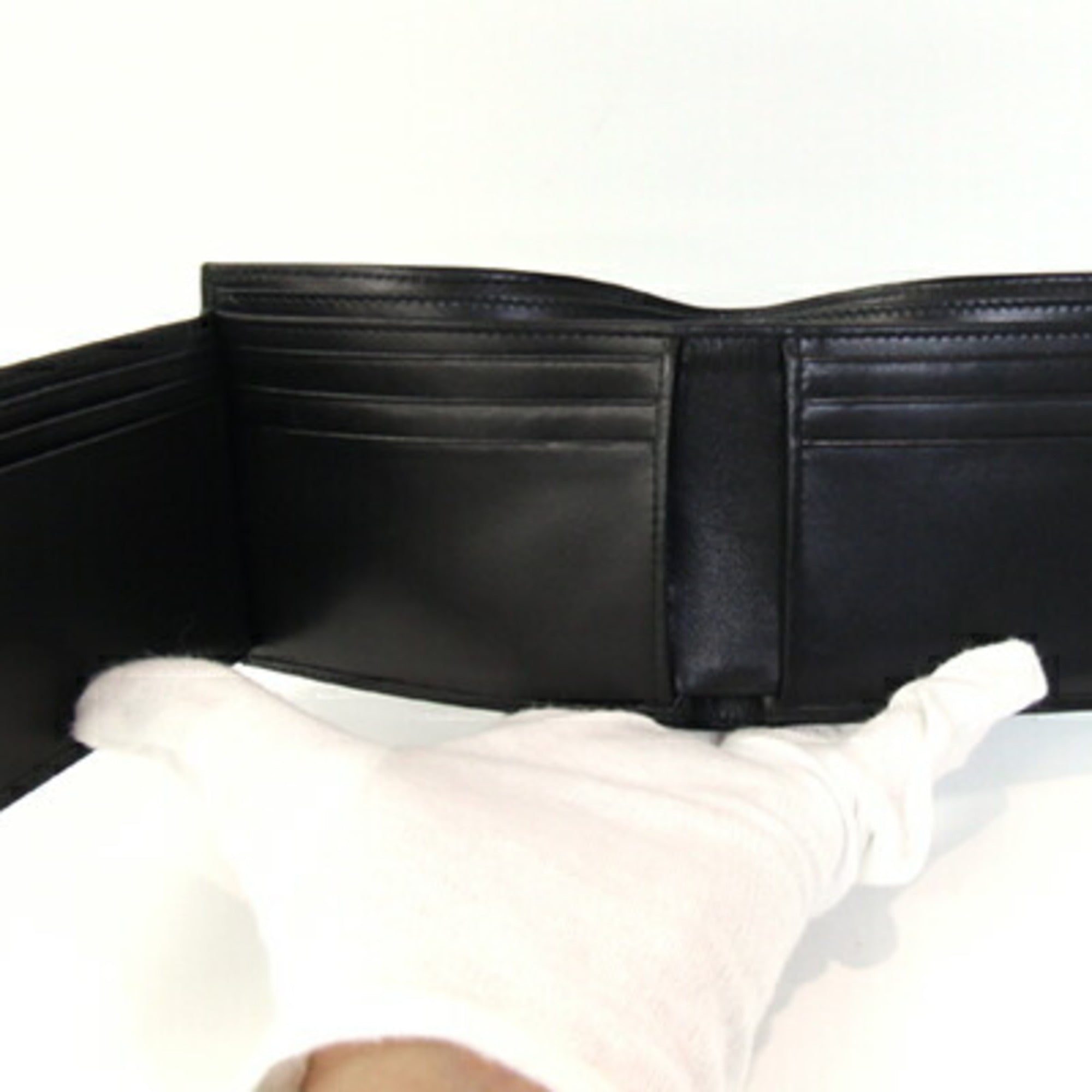 Gucci Black Leather Bill Wallet (Bi-Fold) (Pre-Owned)