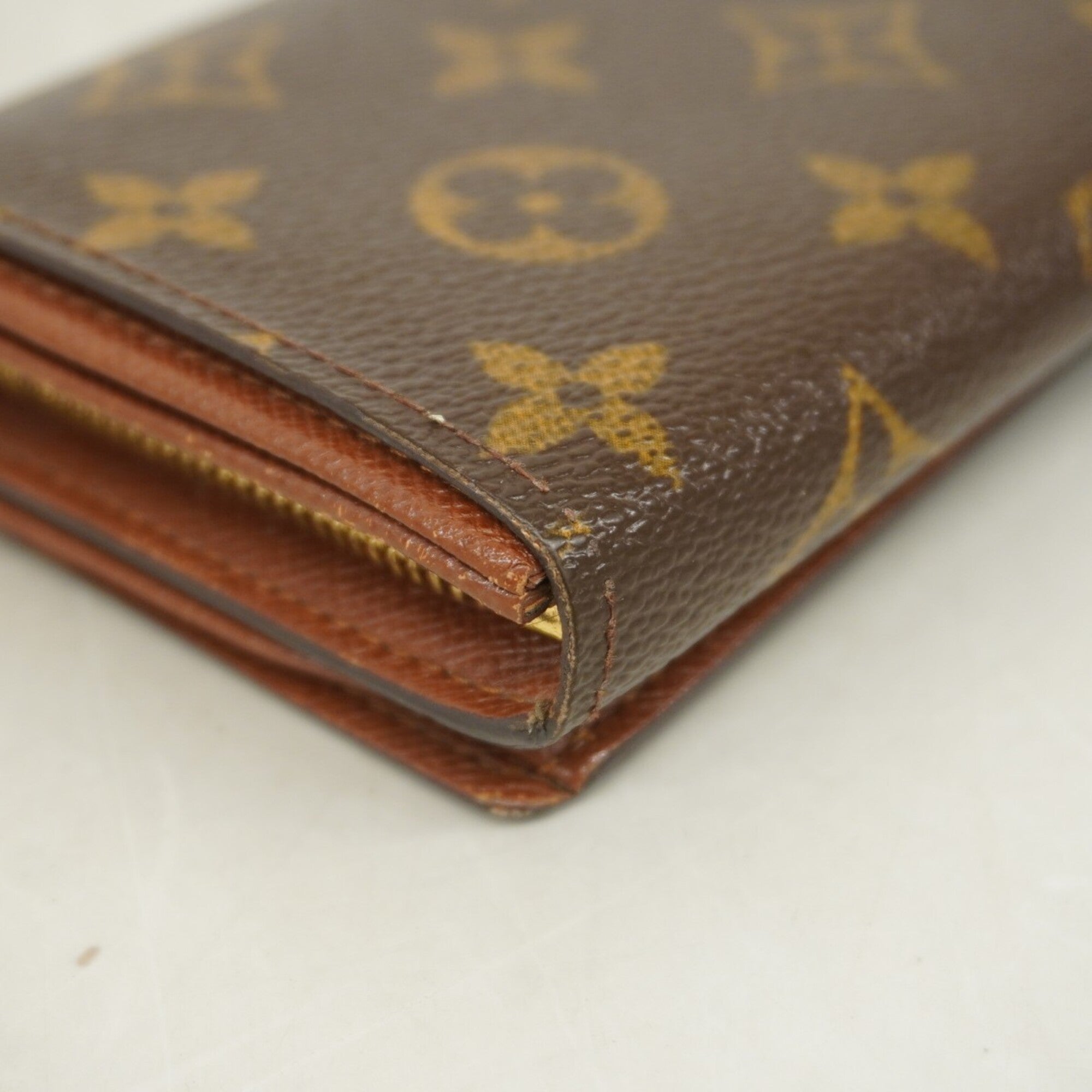 Louis Vuitton Brown Wallet (Bi-Fold) (Pre-Owned)