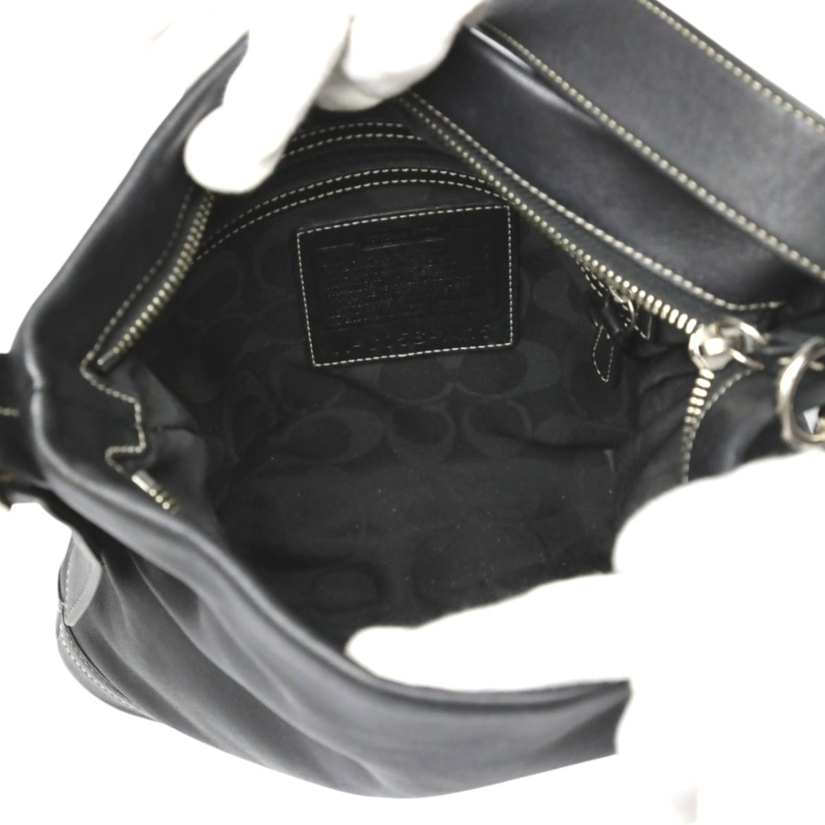 Coach Black Leather Shoulder Bag (Pre-Owned)