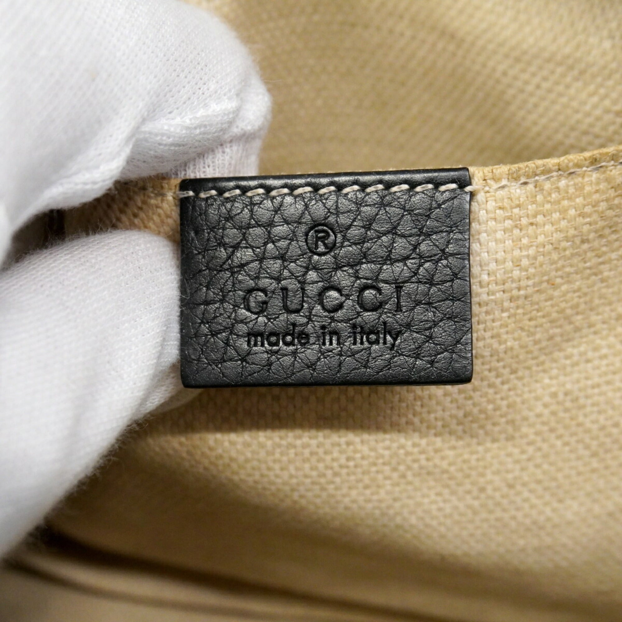 Gucci Black Leather Shoulder Bag (Pre-Owned)