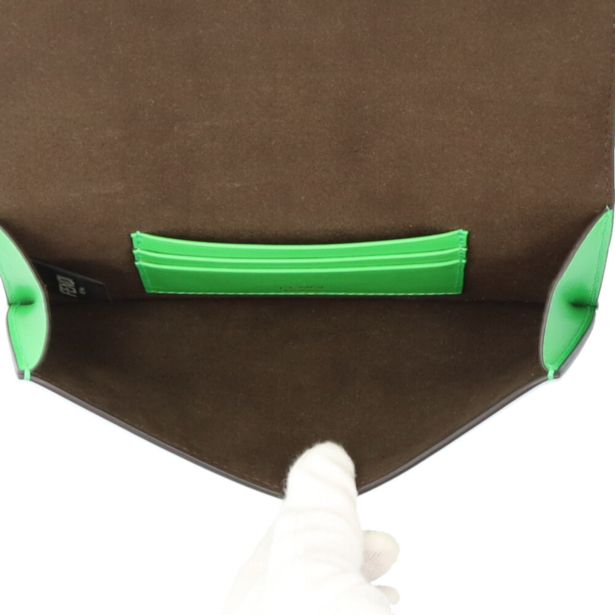 Fendi Baguette Green Leather Shoulder Bag (Pre-Owned)