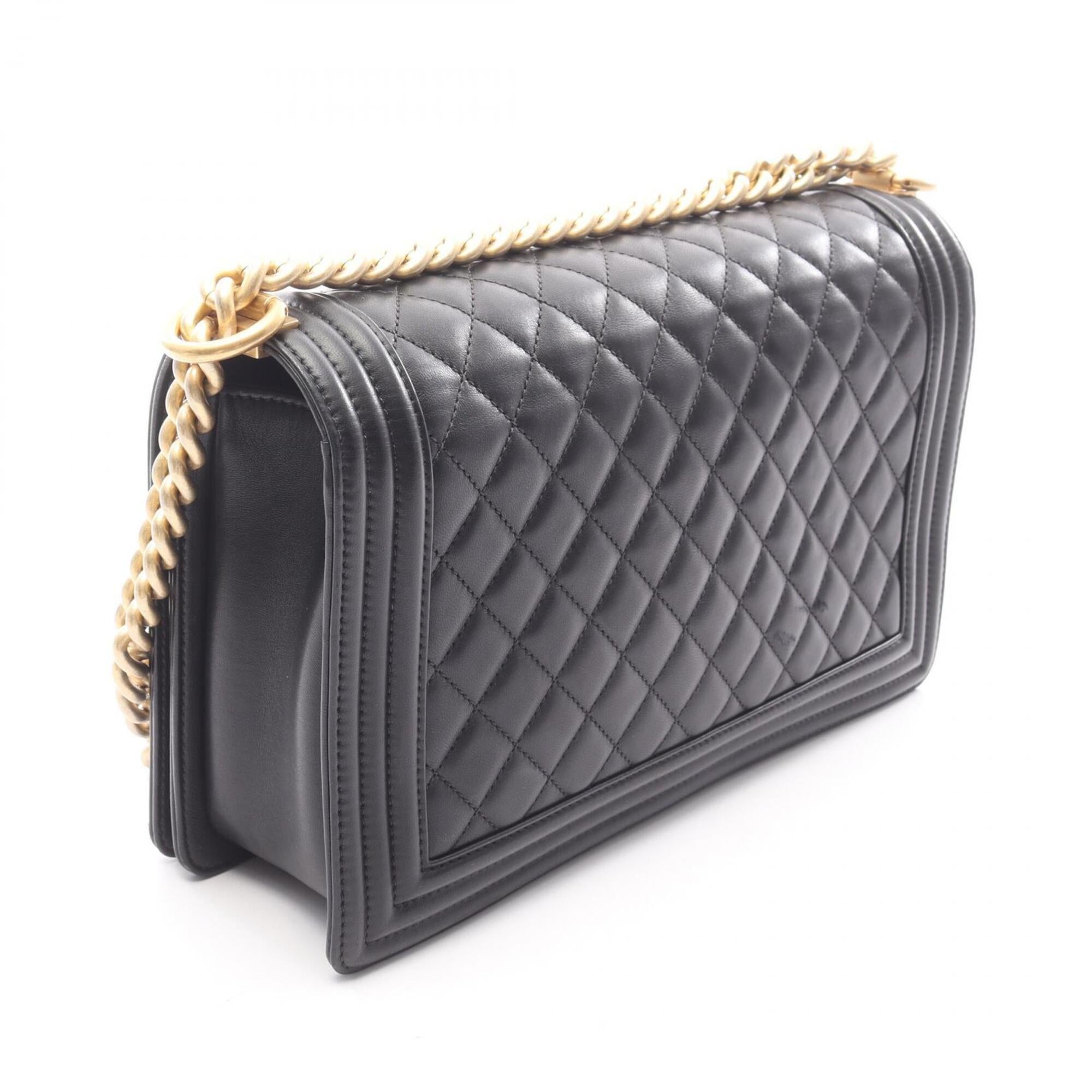 Chanel Black Leather Handbag Shoulder Bag (Pre-Owned)
