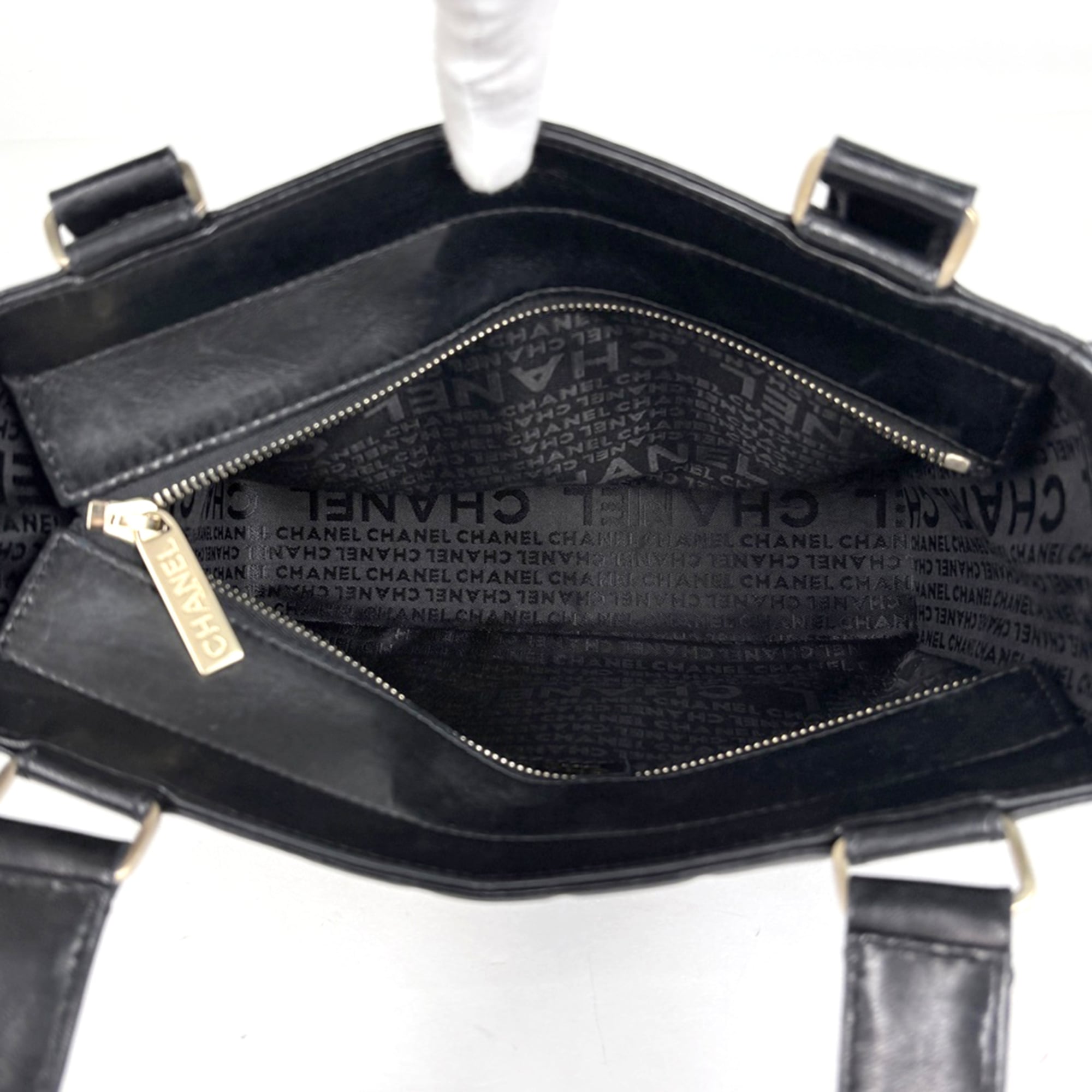 Chanel Chocolate Bar Black Leather Tote Bag (Pre-Owned)