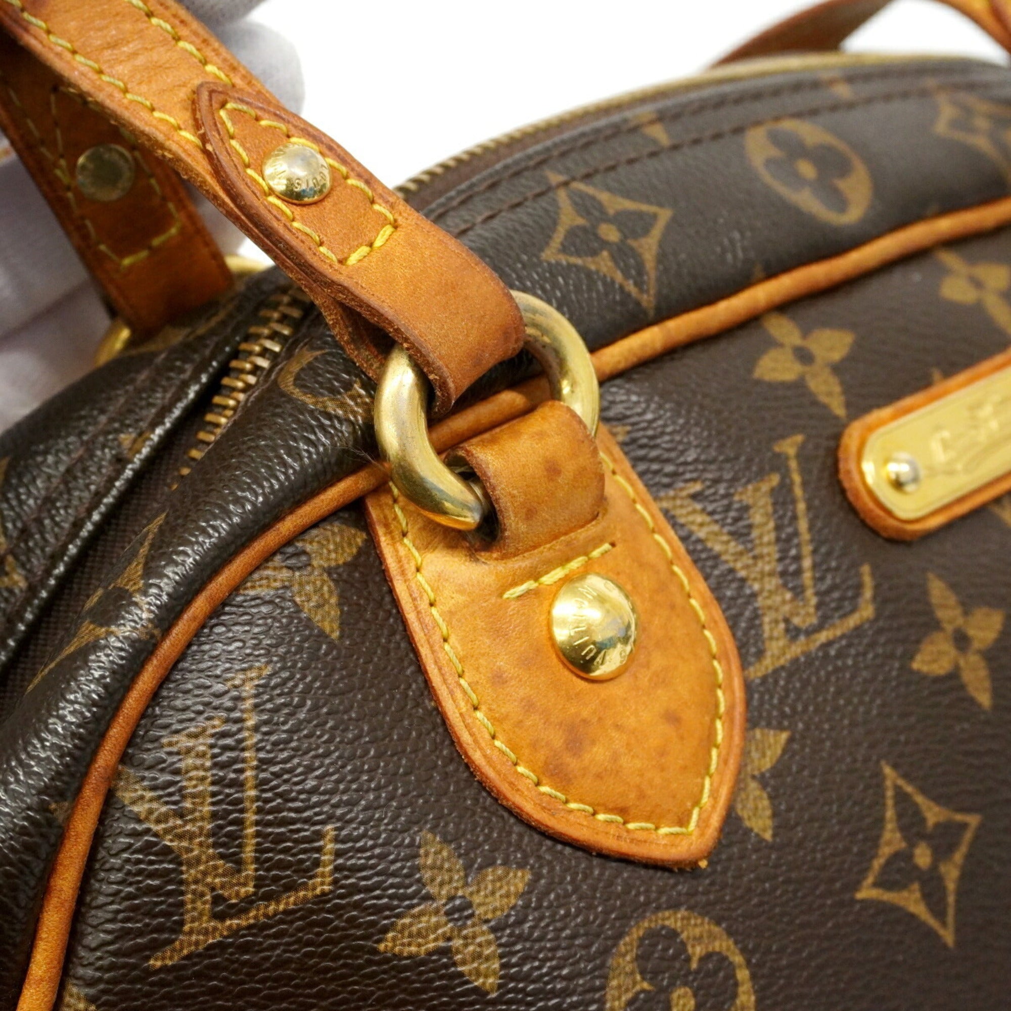 Louis Vuitton Brown Shoulder Bag (Pre-Owned)