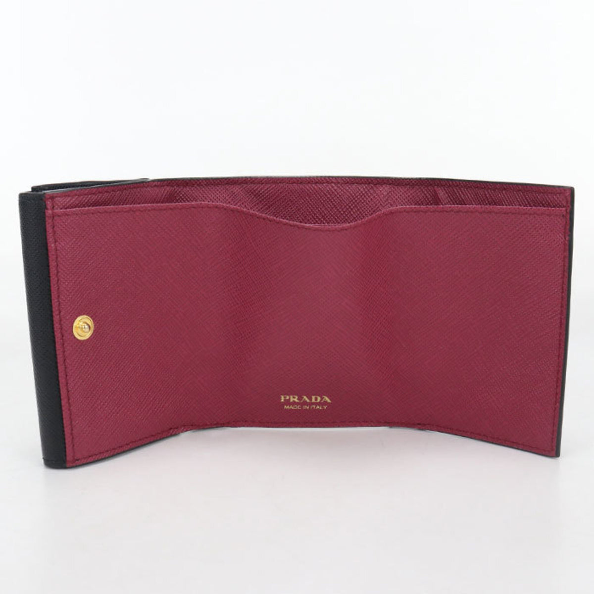Prada Black Leather Wallet (Tri-Fold) (Pre-Owned)