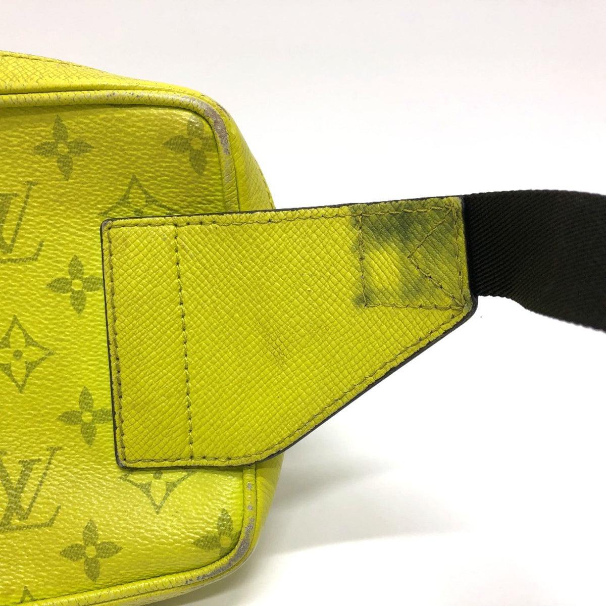 Louis Vuitton Yellow Leather Other (Pre-Owned)