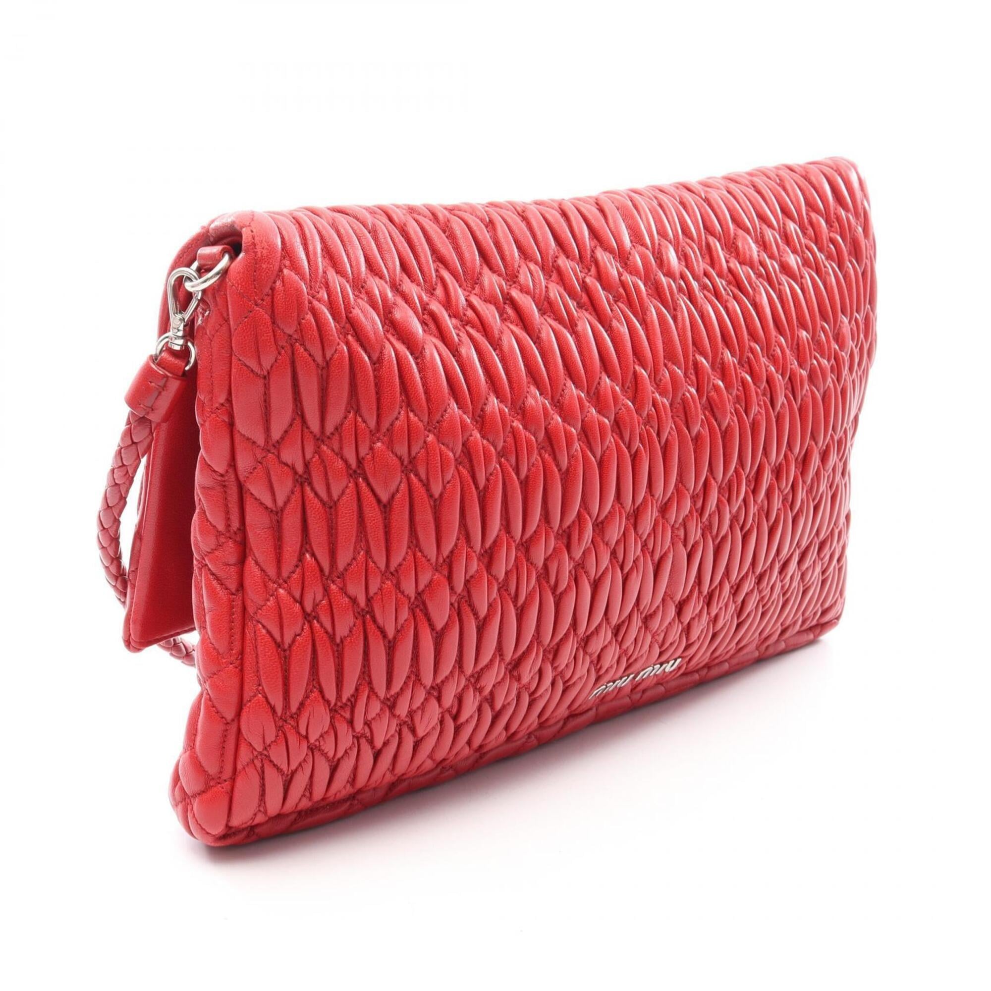 Miu Miu Matelasse Red Color Leather Handbag Shoulder Bag (Pre-Owned)