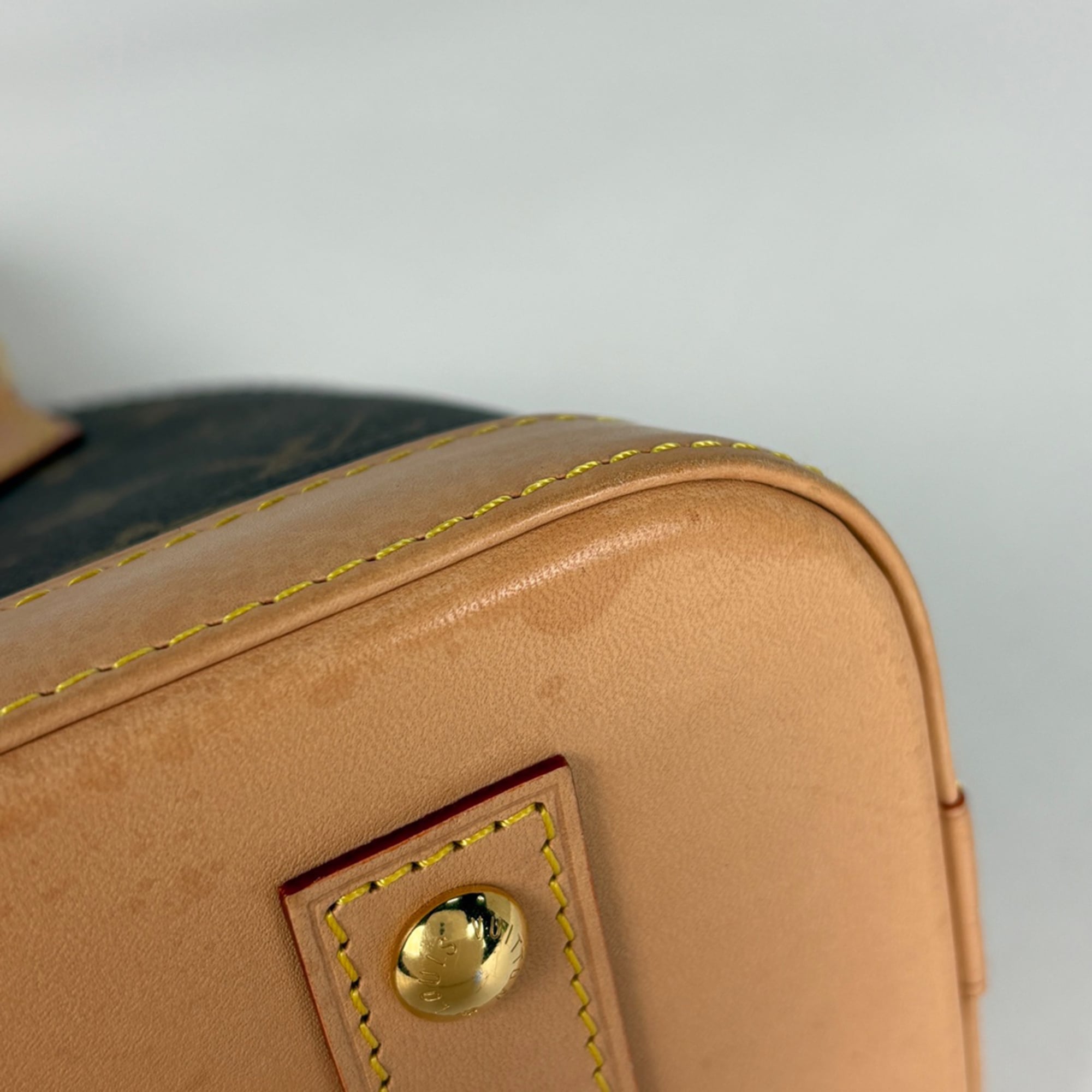 Louis Vuitton Brown Monogram Handbag (Pre-Owned)