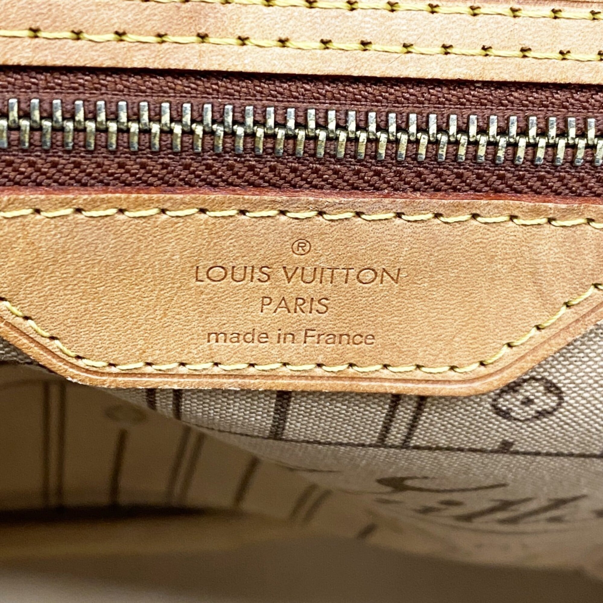 Louis Vuitton Brown Tote Bag (Pre-Owned)
