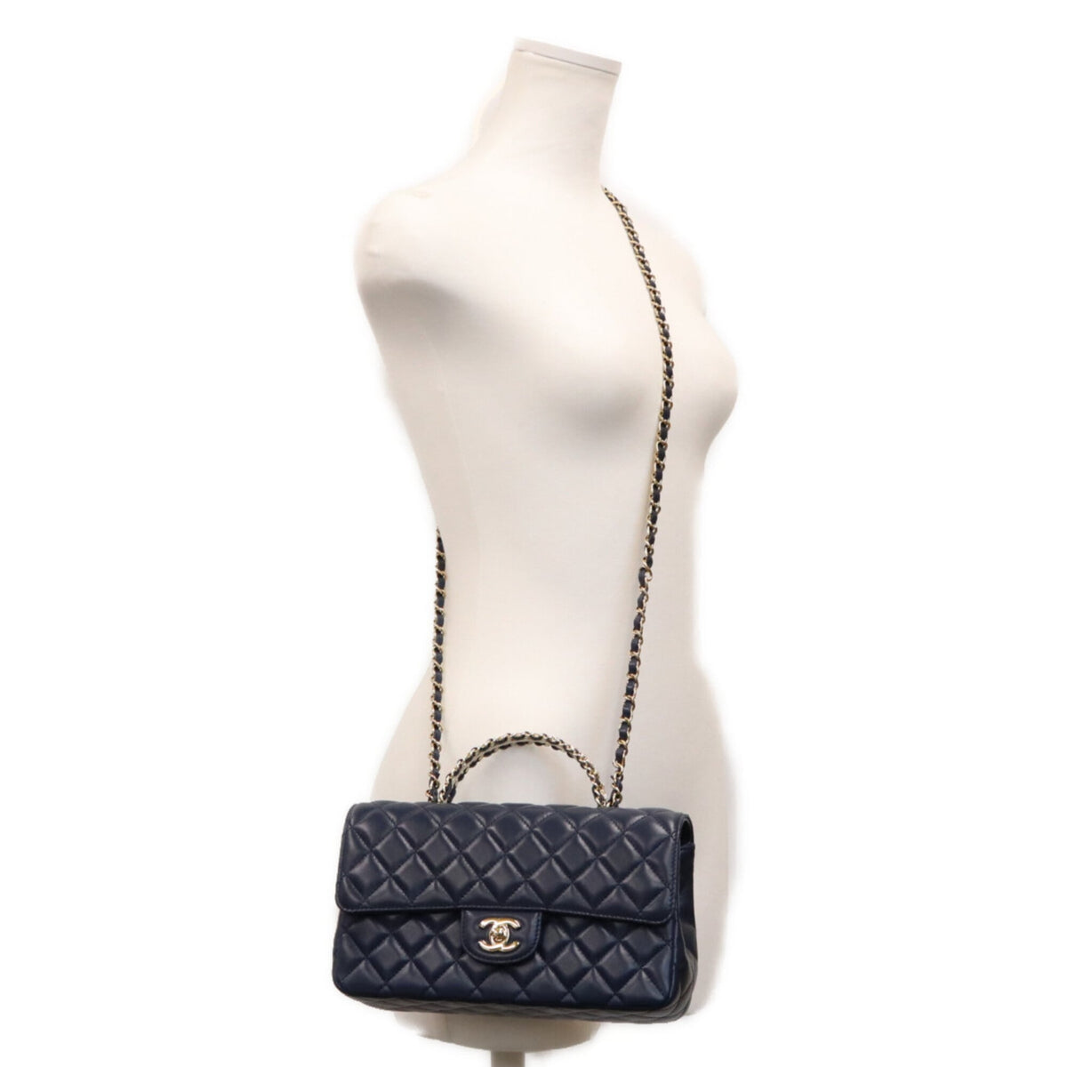 Chanel Navy Leather Shoulder Bag (Pre-Owned)