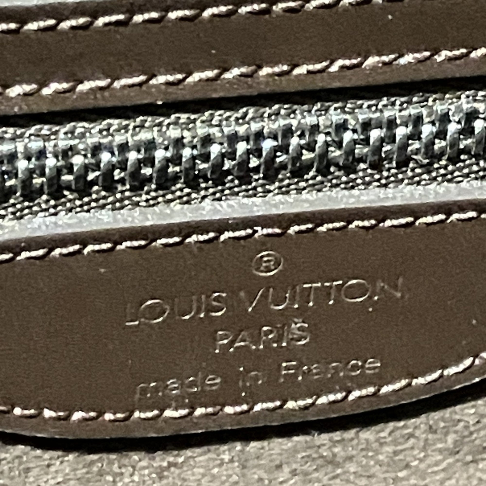 Louis Vuitton Brown Epi Leather Shoulder Bag (Pre-Owned)