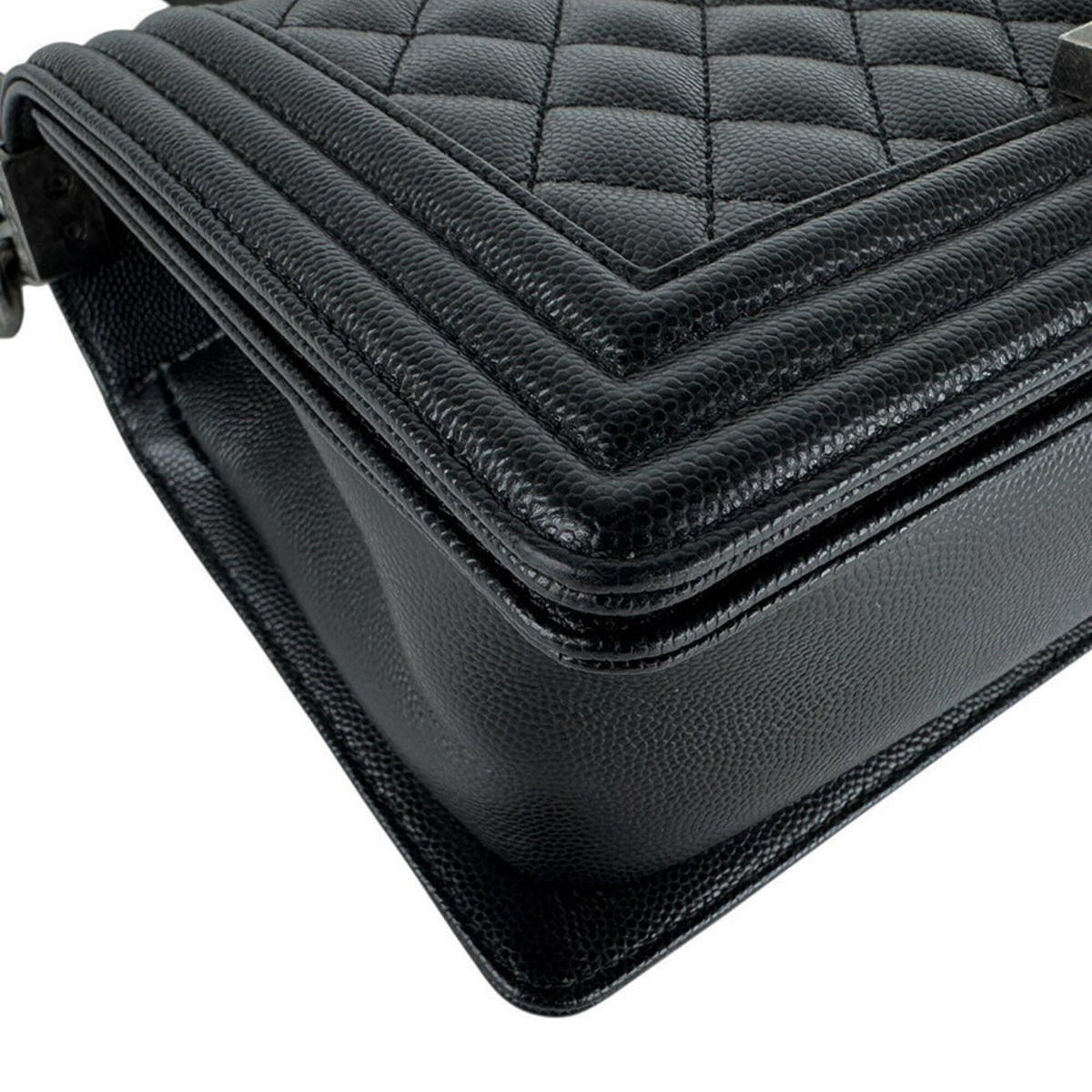 Chanel Black Grained Calfskin Shoulder Bag (Pre-Owned)