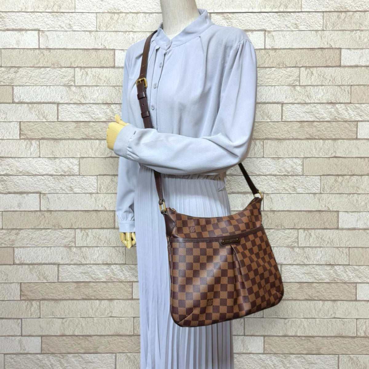Louis Vuitton Damier Brown Damier Canvas Damier Canvas Shoulder Bag (Pre-Owned)