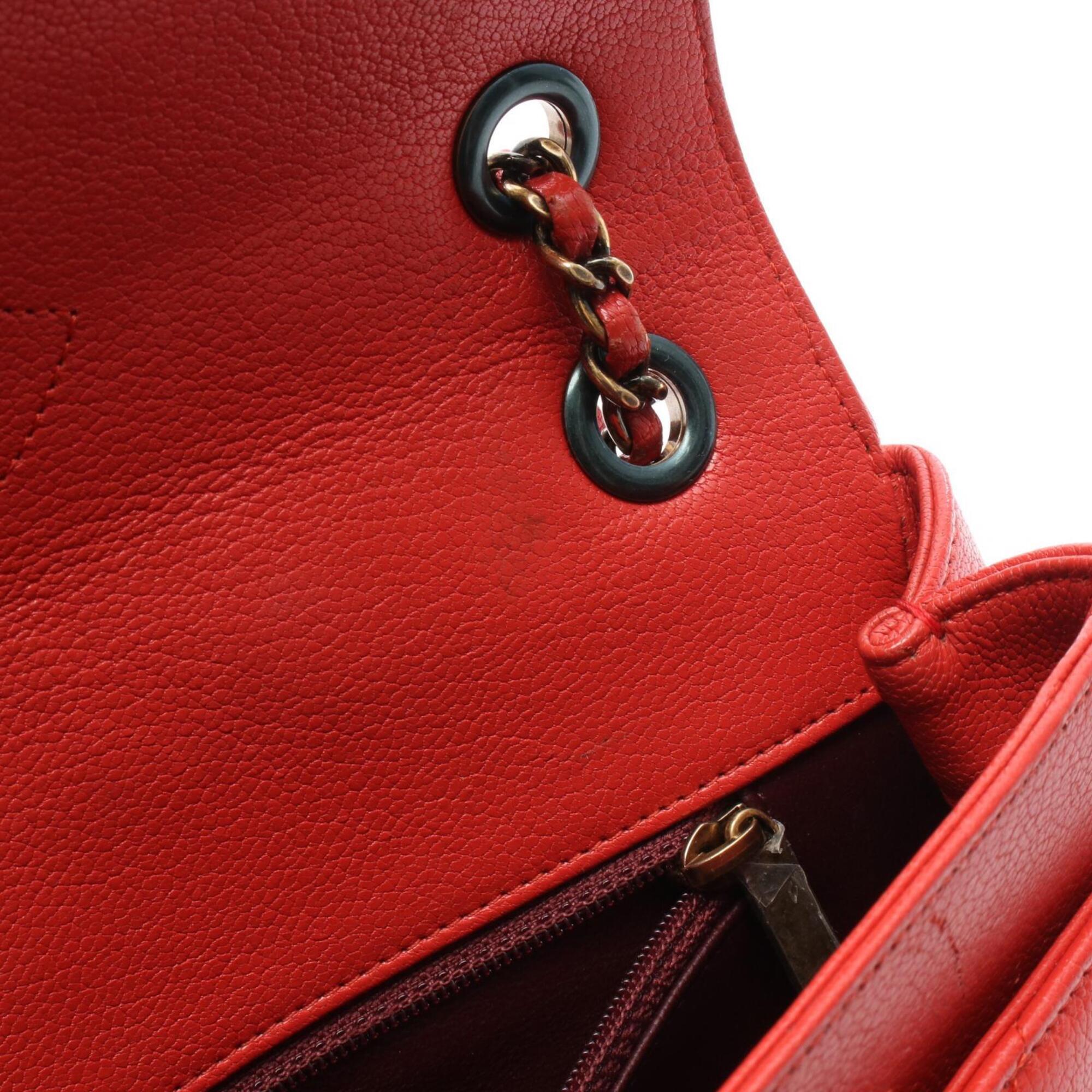 Chanel Red Color Leather Handbag Shoulder Bag (Pre-Owned)