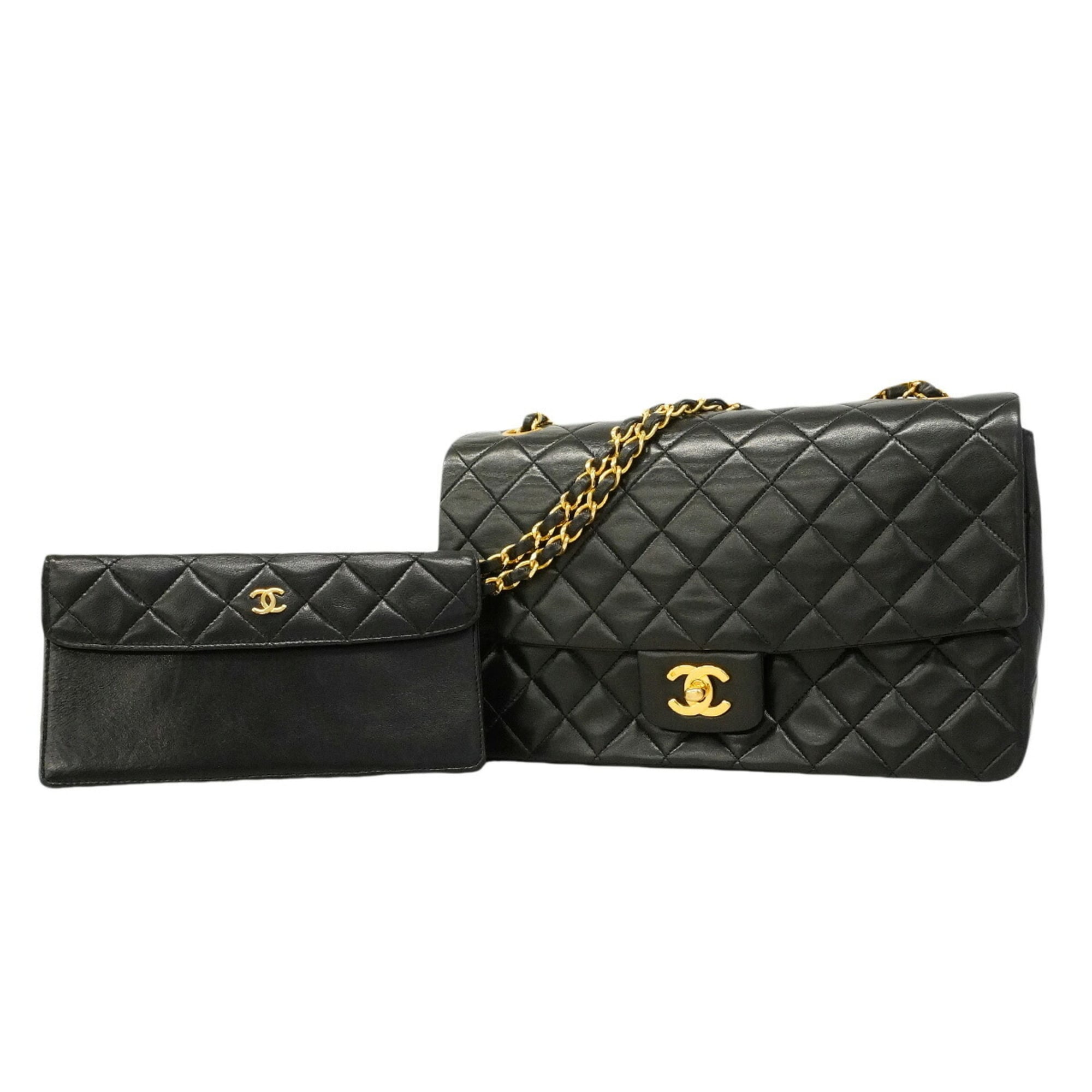 Chanel Black Leather Shoulder Bag (Pre-Owned)