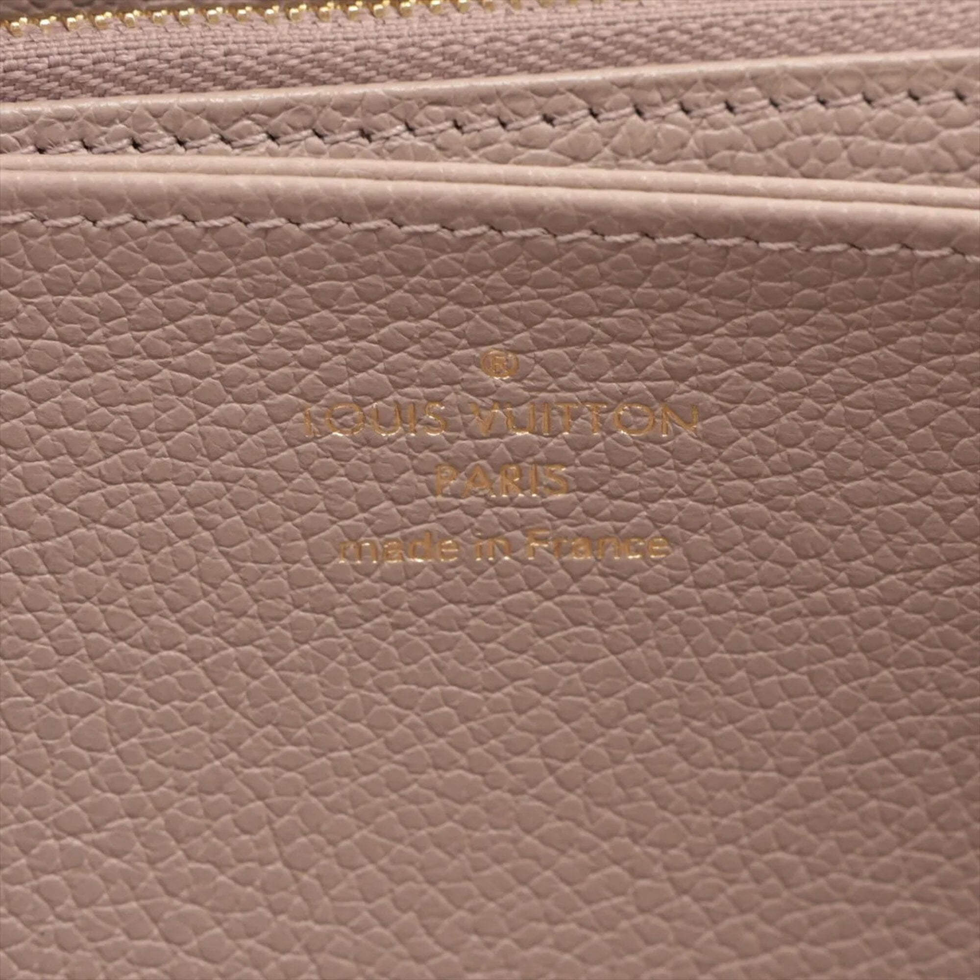 Louis Vuitton Beige Leather Long Wallet (Bi-Fold) (Pre-Owned)