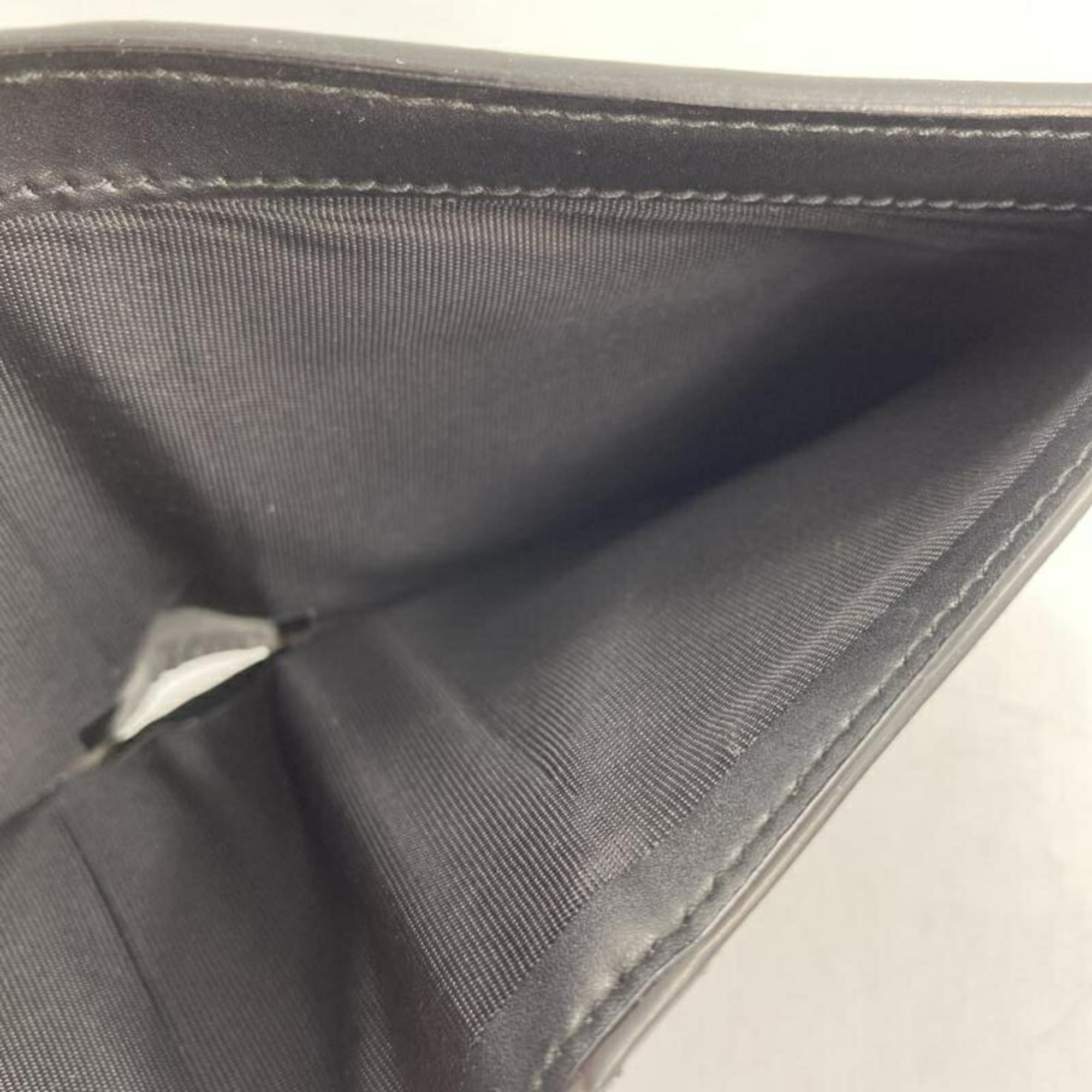 Valentino Garavani Black Leather Chain/Shoulder Wallet (Pre-Owned)