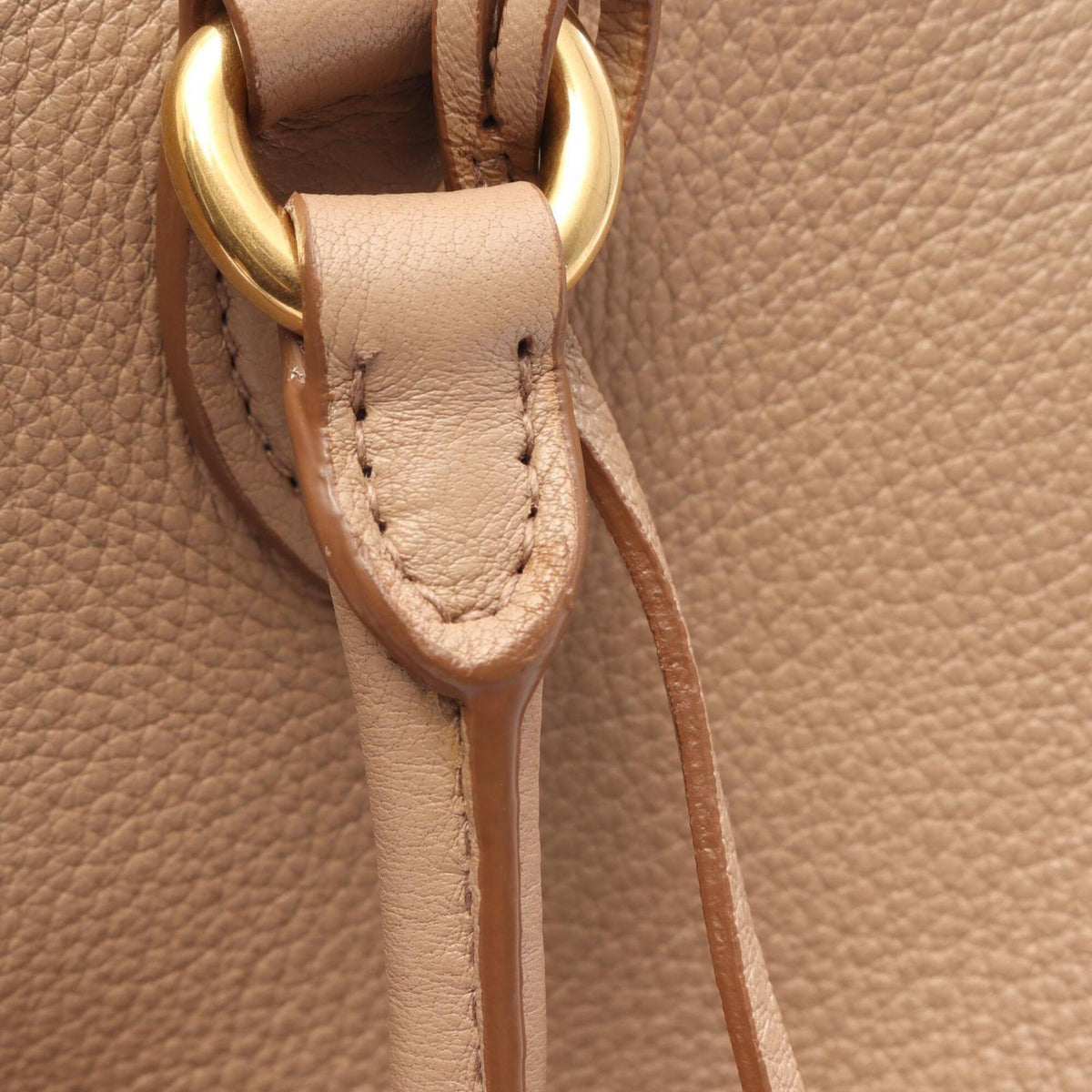 Prada Pink Leather Handbag (Pre-Owned)