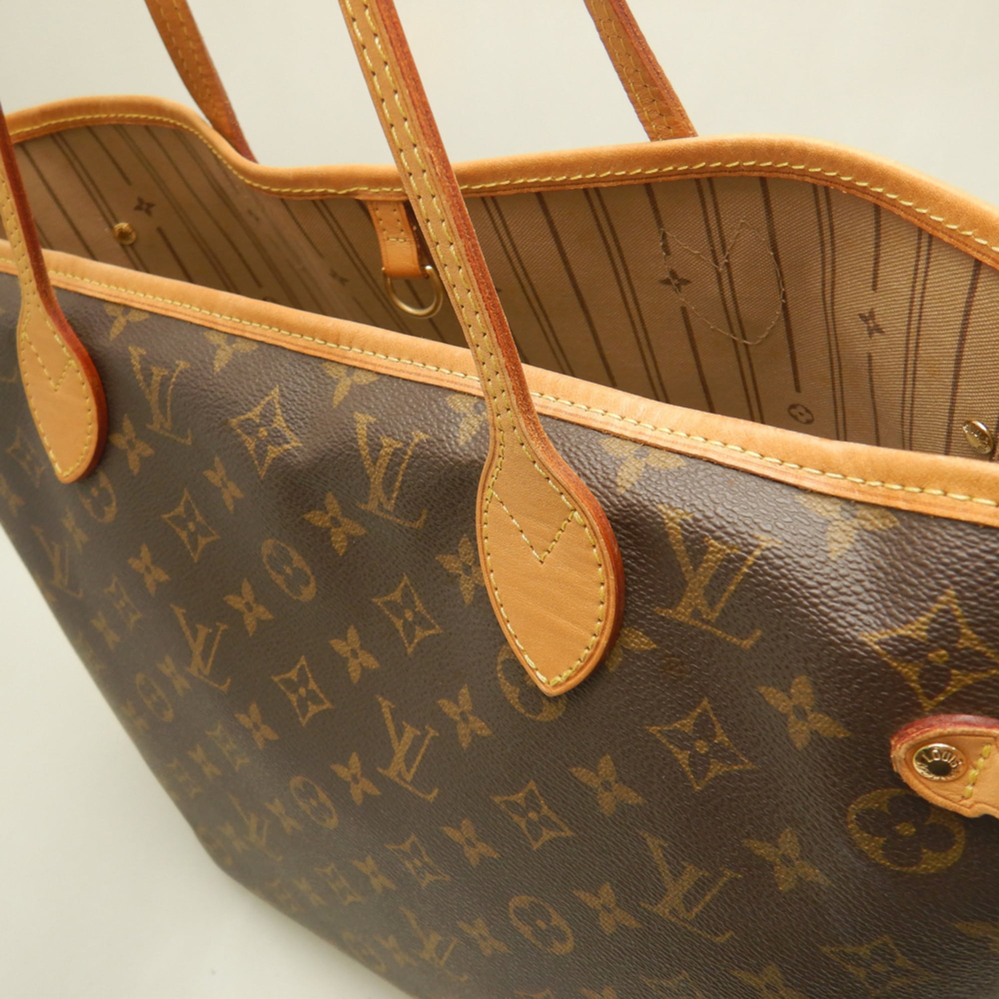 Louis Vuitton Brown Monogram Canvas Tote Bag (Pre-Owned)