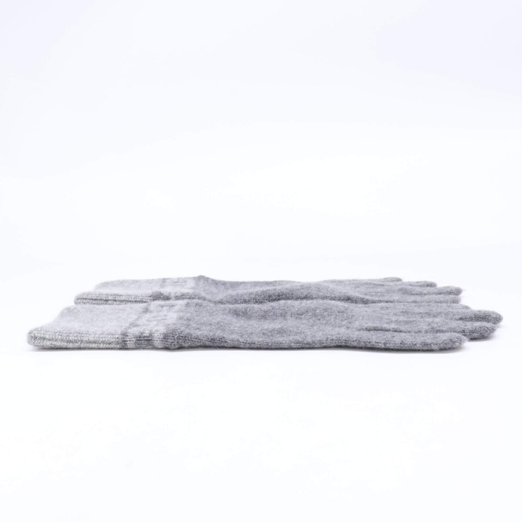 Hermes Gray Cashmere Warm Gloves (Pre-Owned)