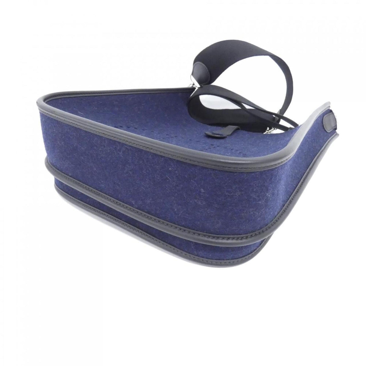Hermes Black Blue Nuit Felt Swift Leather Shoulder Bag (Pre-Owned)
