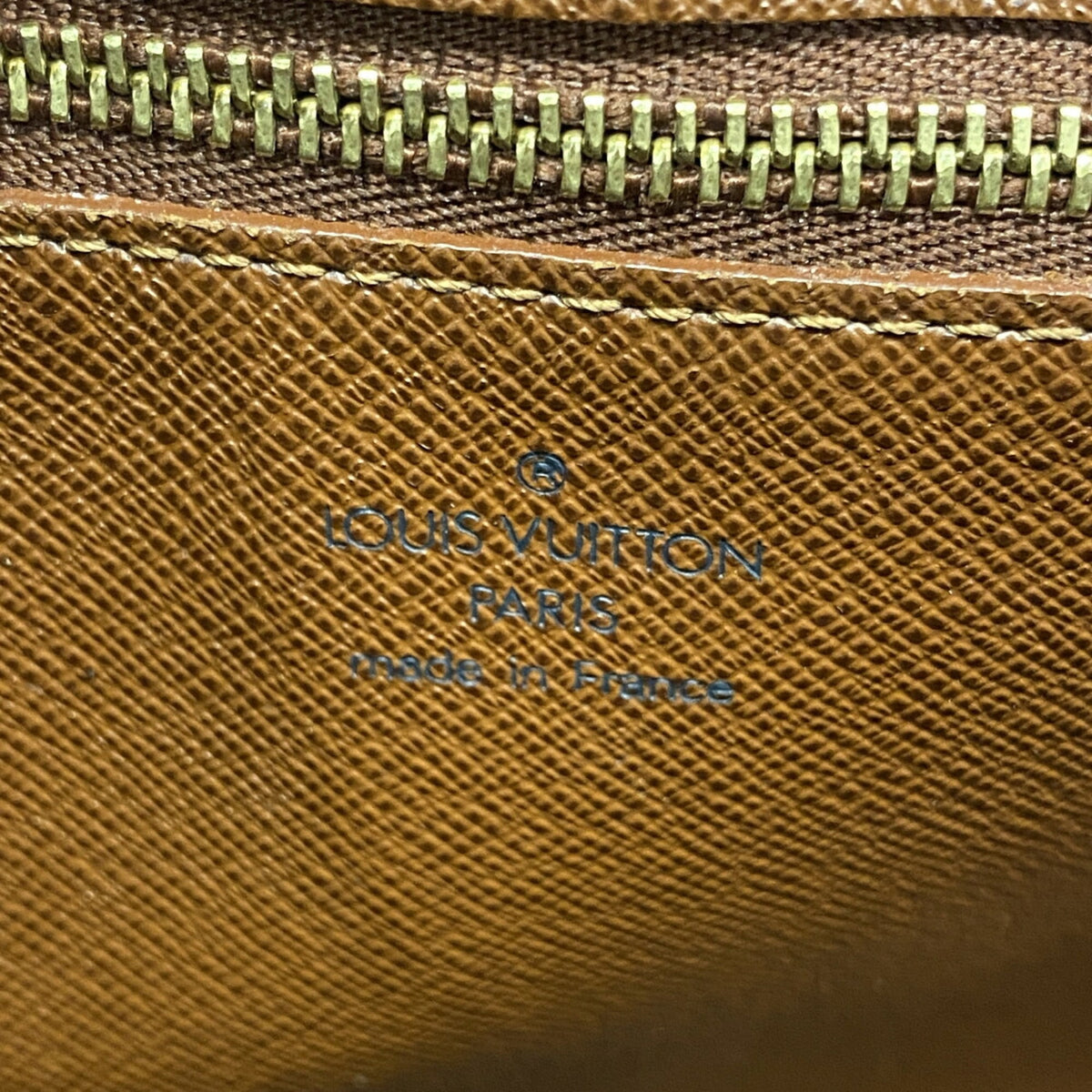 Louis Vuitton Brown Shoulder Bag (Pre-Owned)
