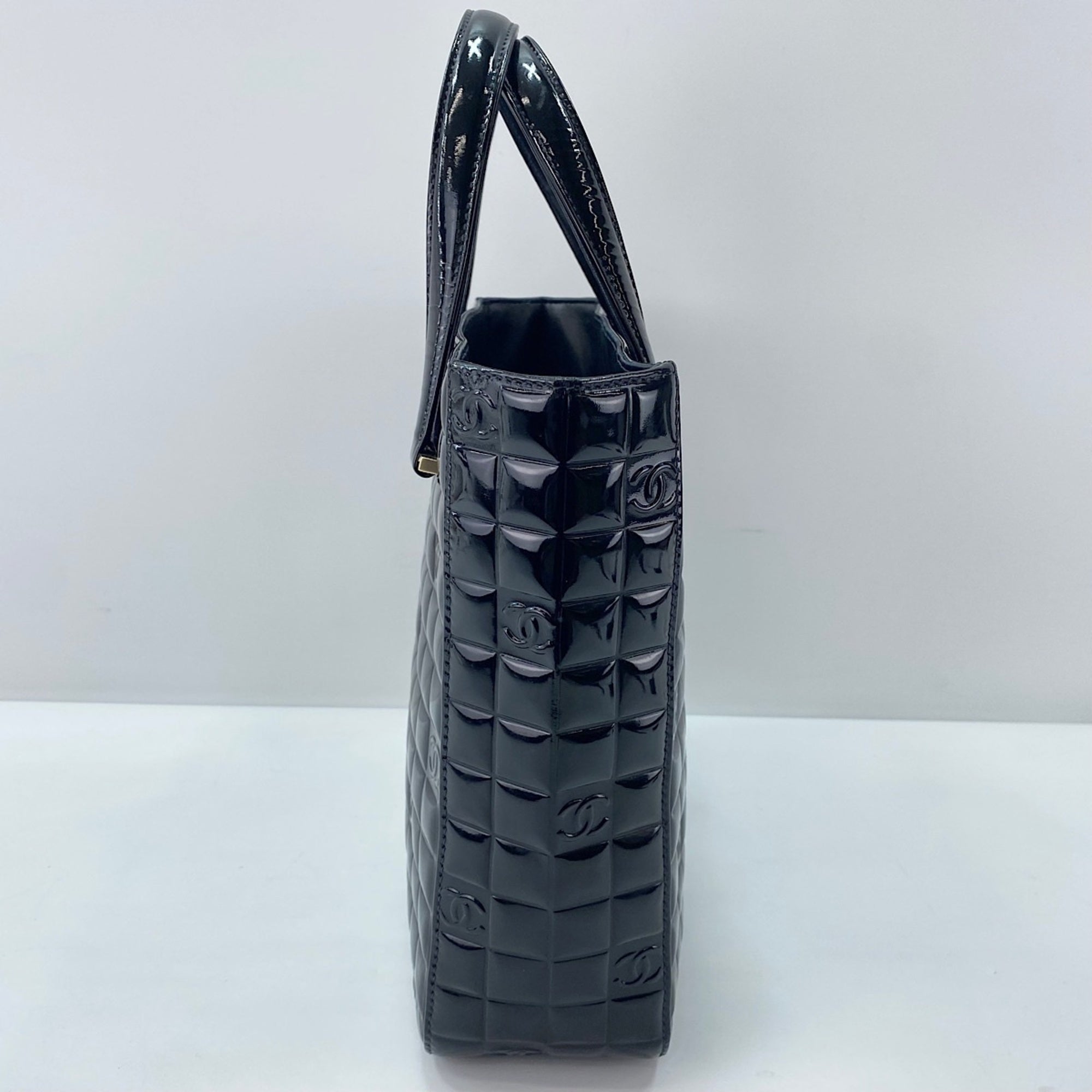 Chanel Black Leather Tote Bag (Pre-Owned)