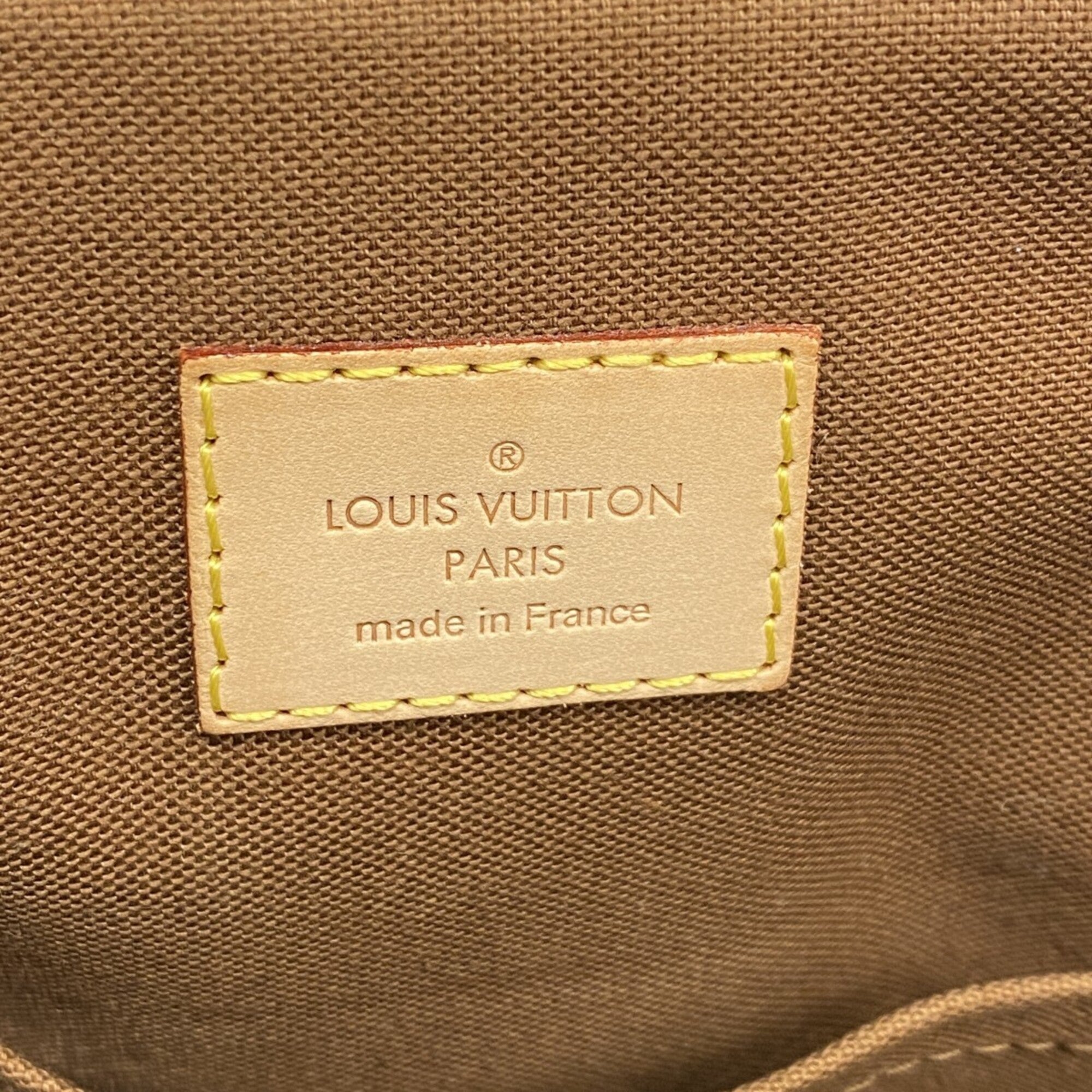 Louis Vuitton Brown Shoulder Bag (Pre-Owned)