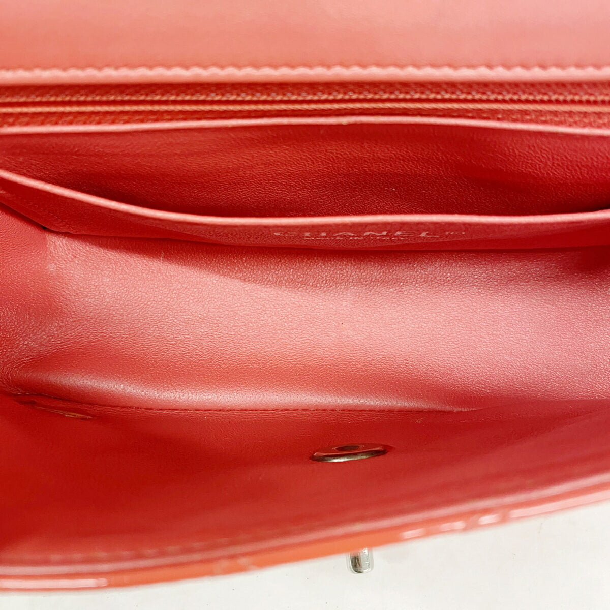 Chanel Red Color Patent Leather Shoulder Bag (Pre-Owned)