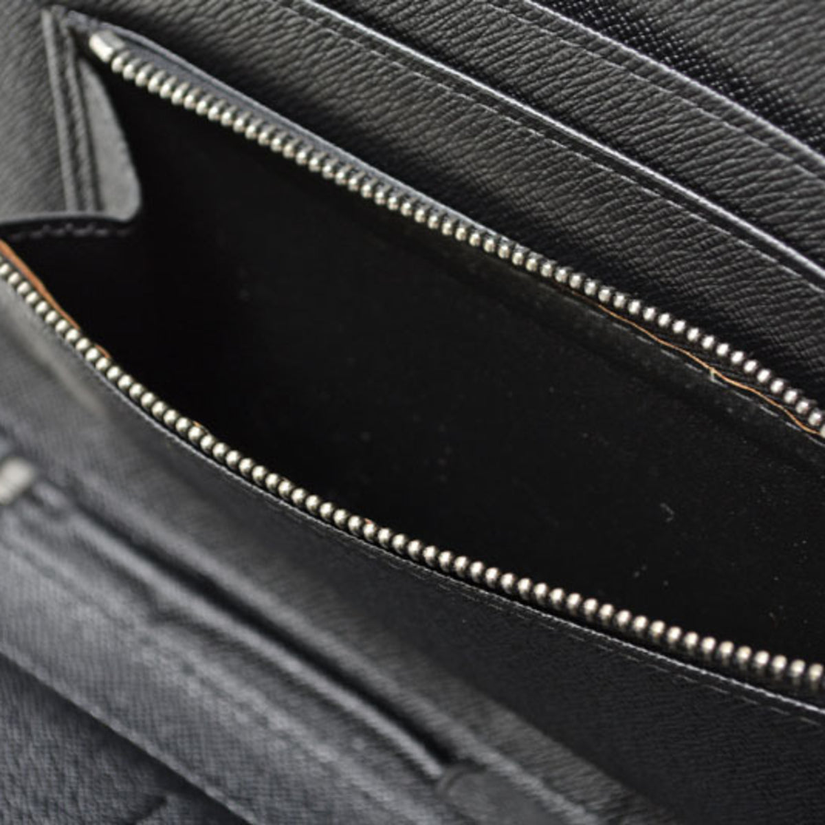 Louis Vuitton Taiga Ardoise Taiga Leather Long Wallet (Bi-Fold) (Pre-Owned)