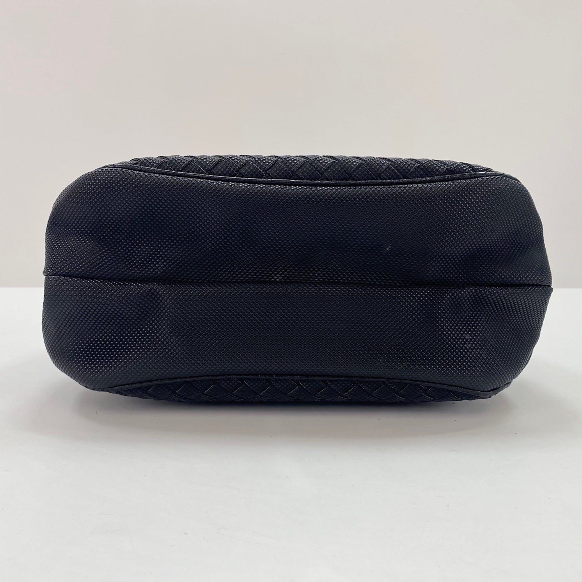 Bottega Veneta Intrecciato Black Intrecciato Handbag (Pre-Owned)